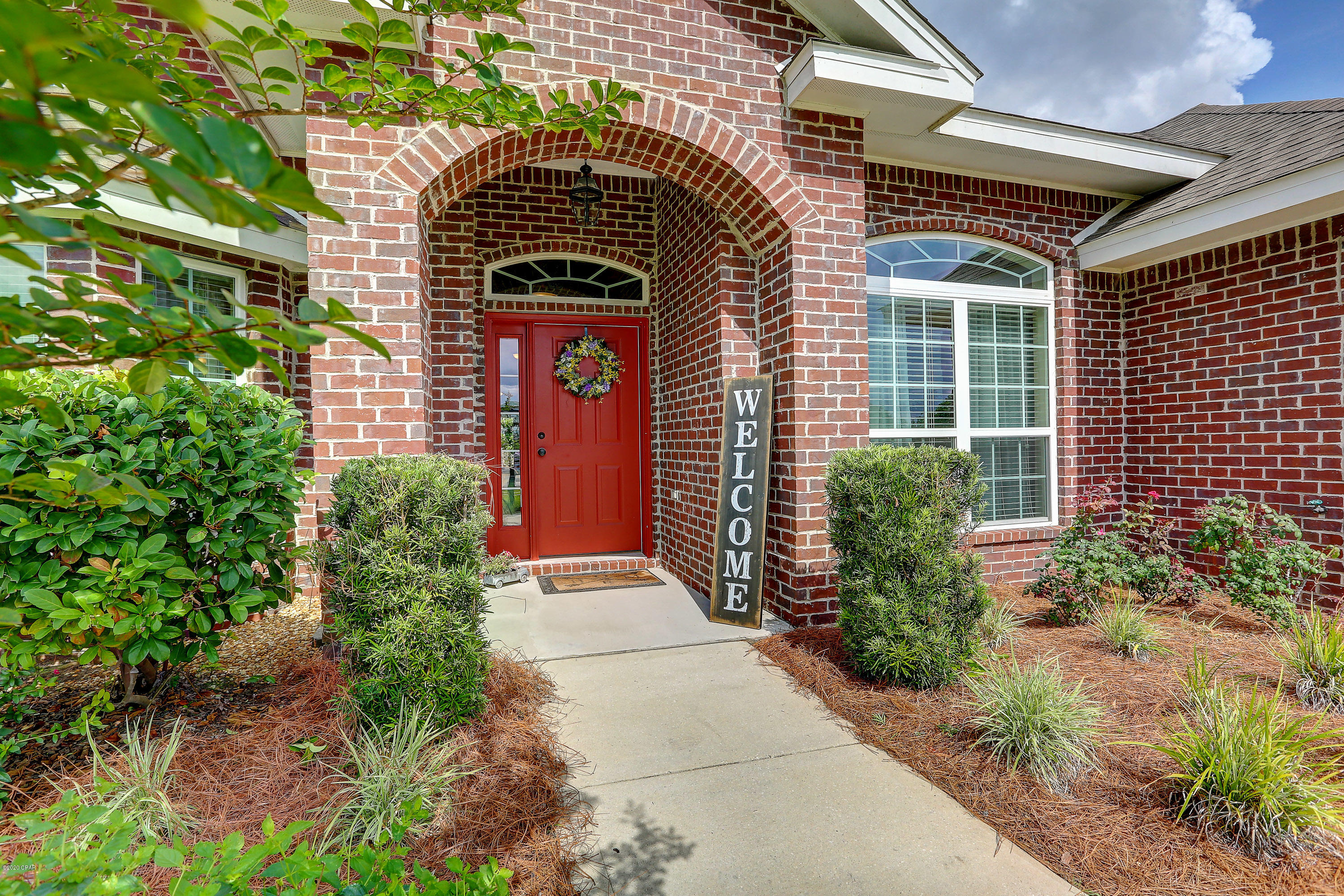 Lake Merial - Residential