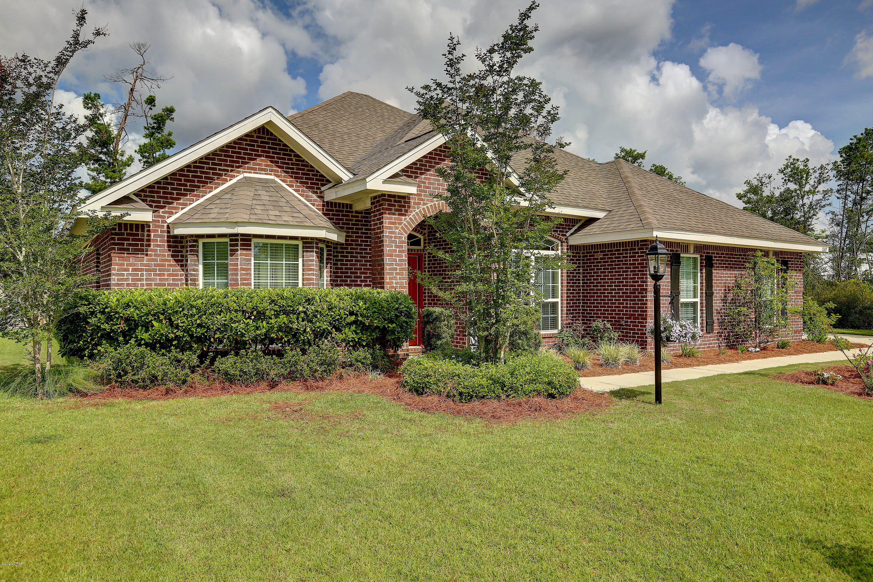 Lake Merial - Residential