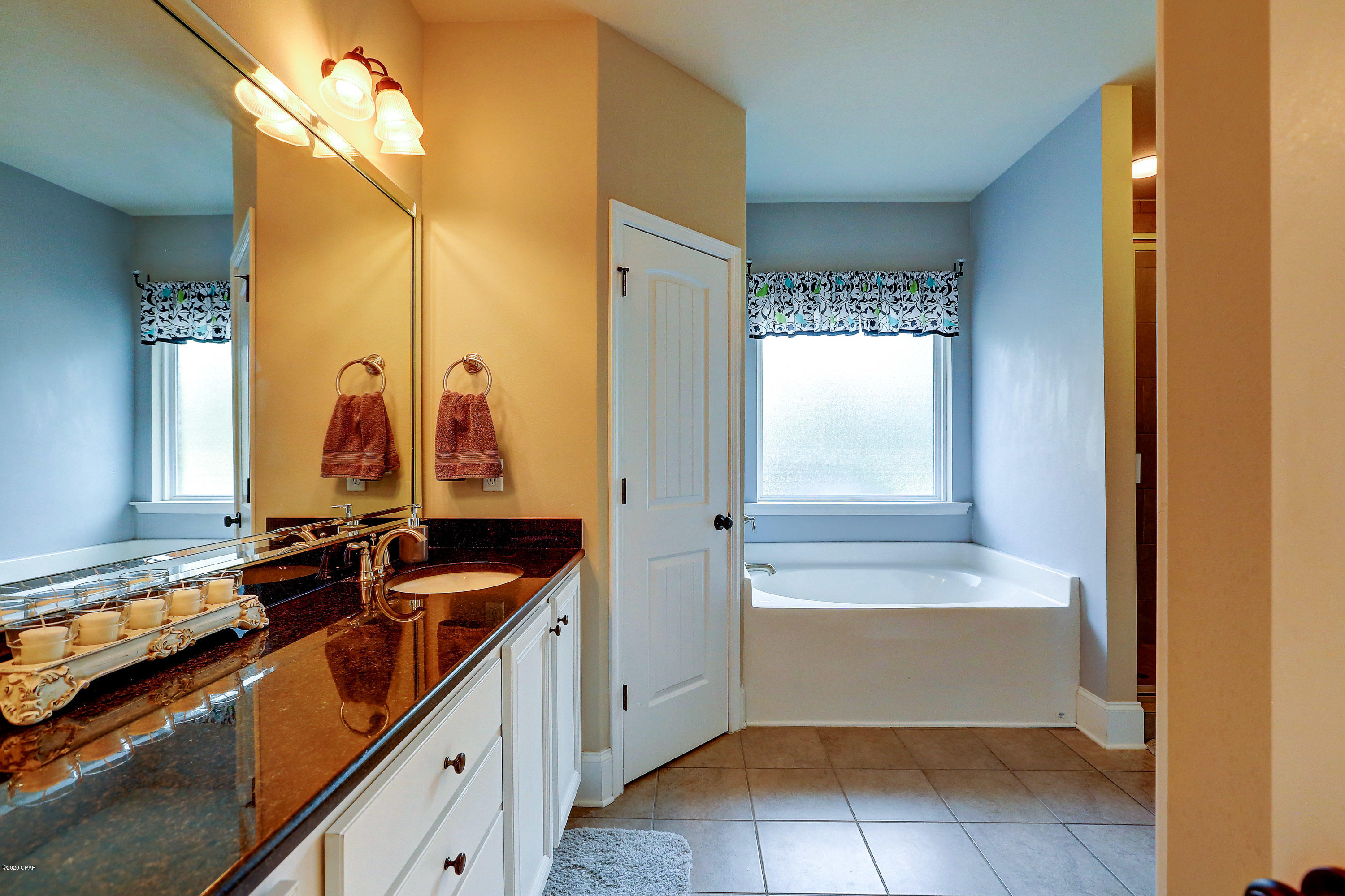 Lake Merial - Residential