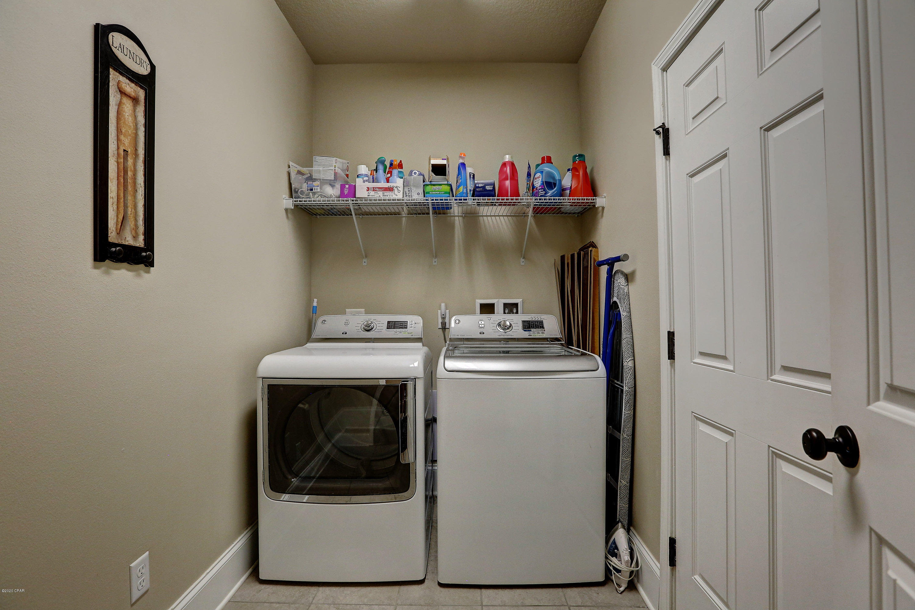 Lake Merial - Residential