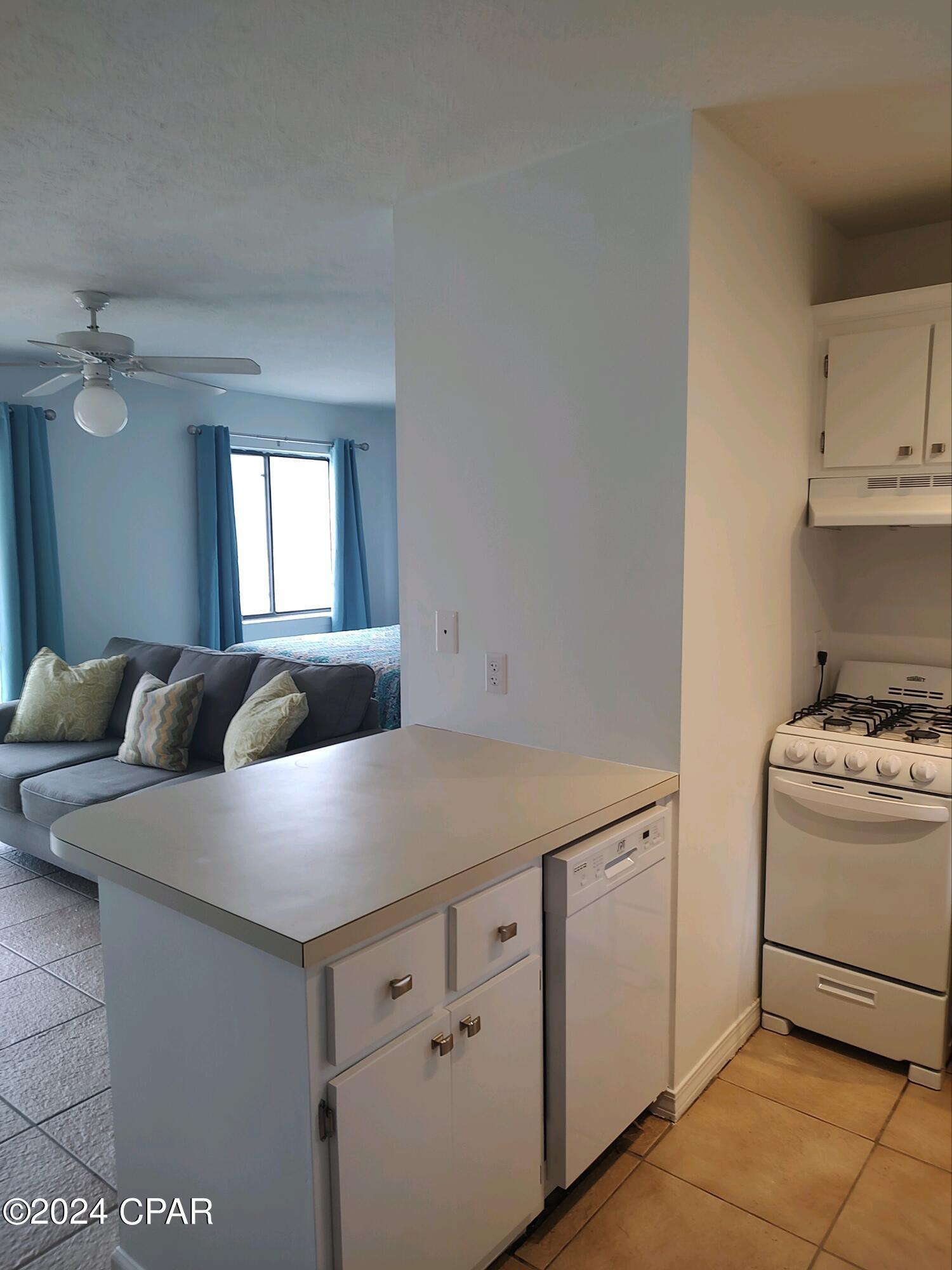 Pirate's Cove Inlet Condo Ph 3 - Residential