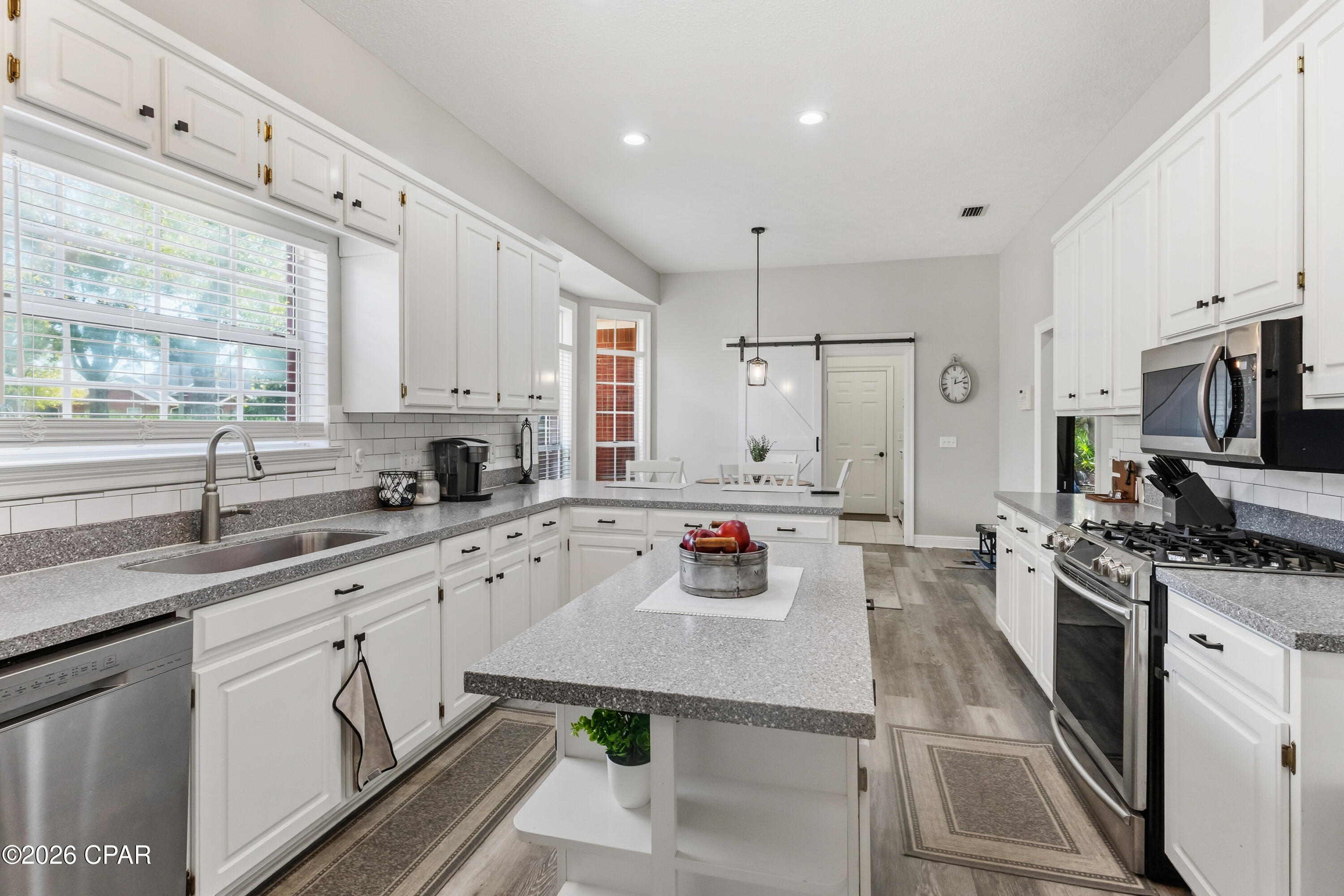 Country Club Harbour Estates - Residential