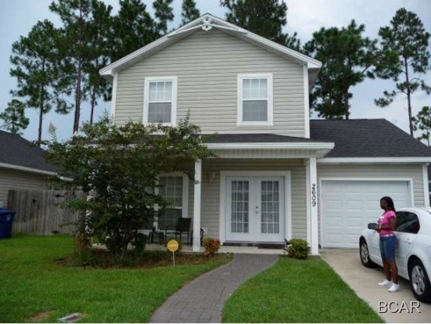 Lovely 3 bedroom, 2.5 bath home complete with white picket fence.  Downstairs is tiled, upstairs carpeted.  Kitchen has solid service counter tops, dark wood cabinets, stainless appliances, breakfast bar and dining area. Living room is bright with large windows.  Storage under the stairs. Pets welcome with $350.00 refundable deposit.