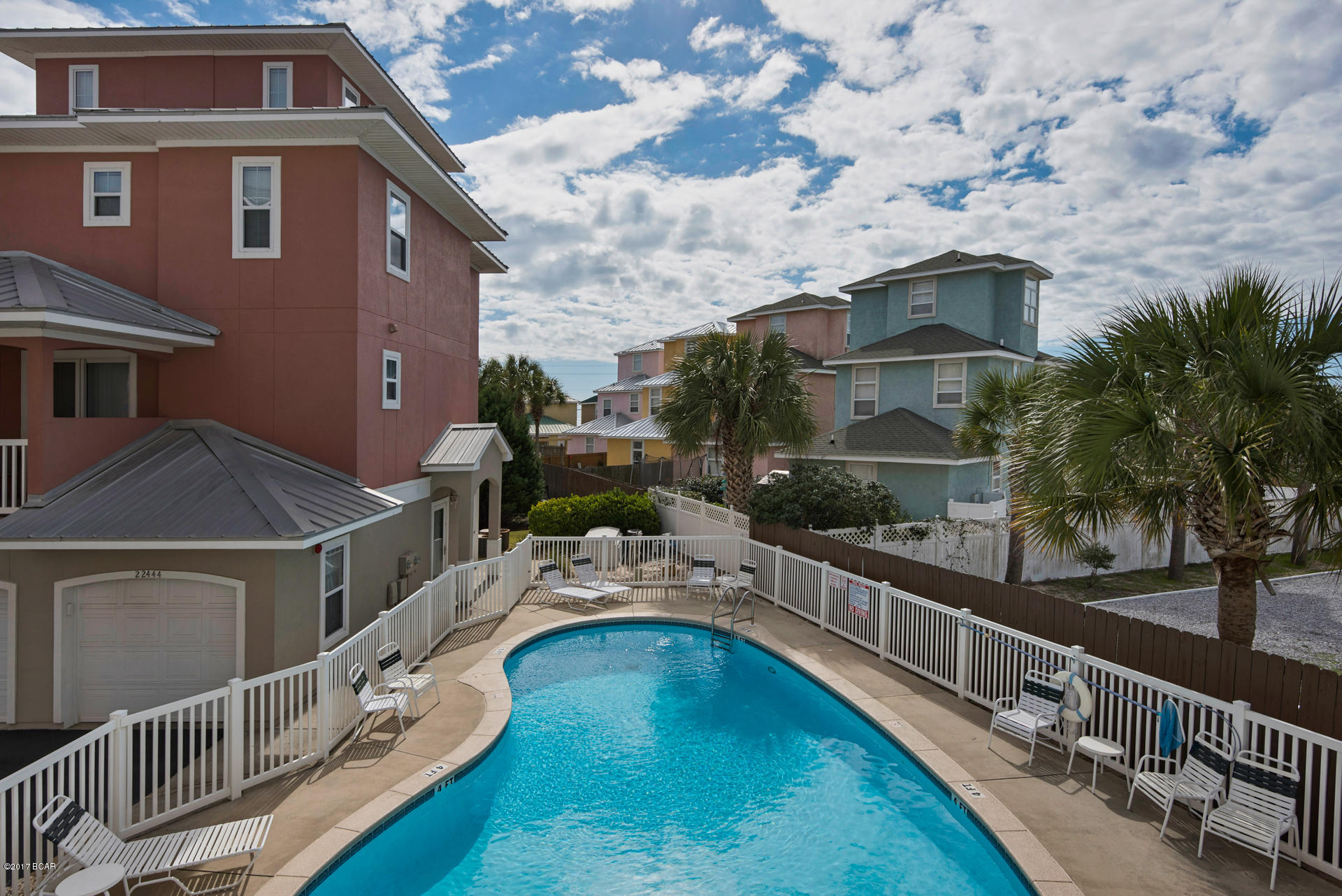 Casa Del Mar - Residential