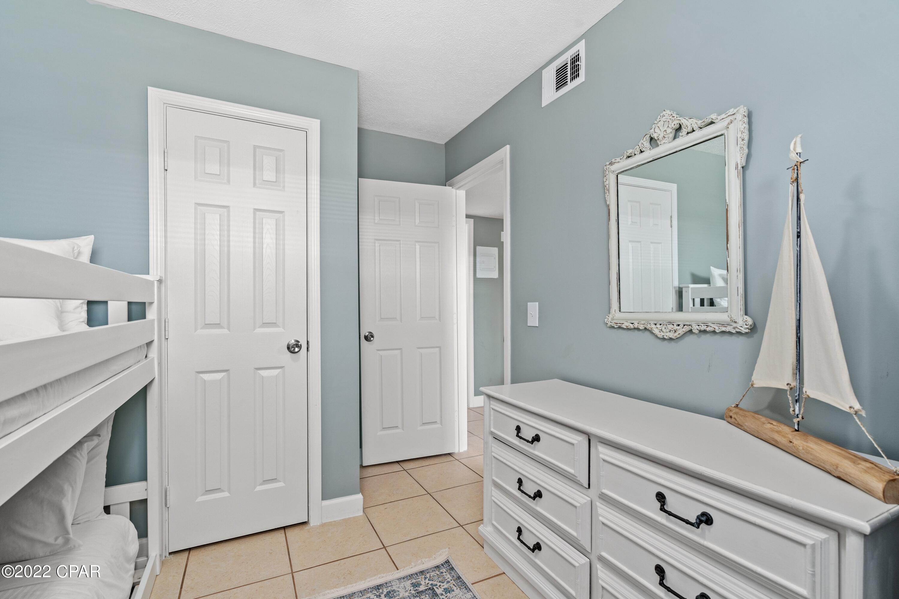 Embarcadero - Residential Lease