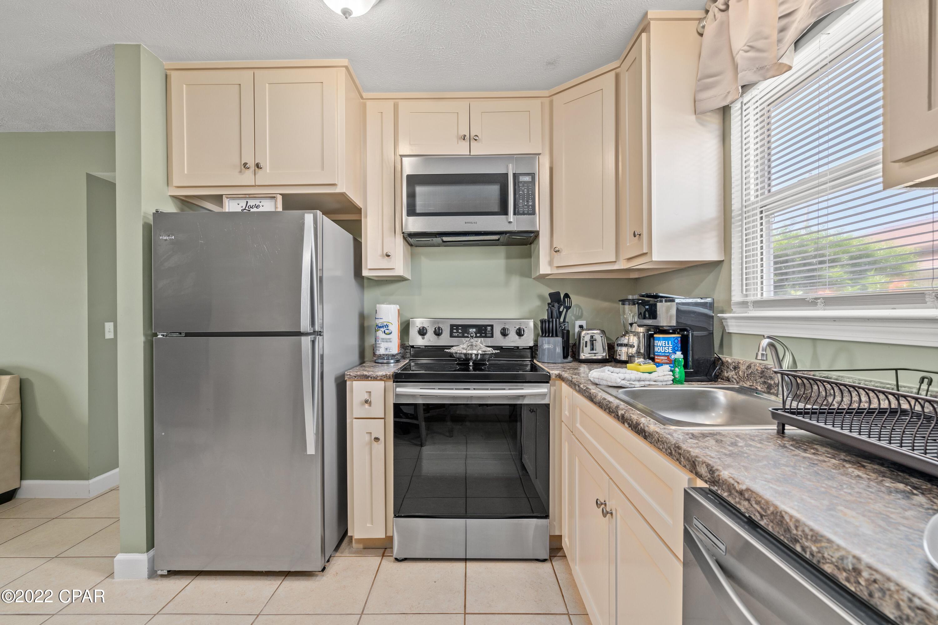 Embarcadero - Residential Lease