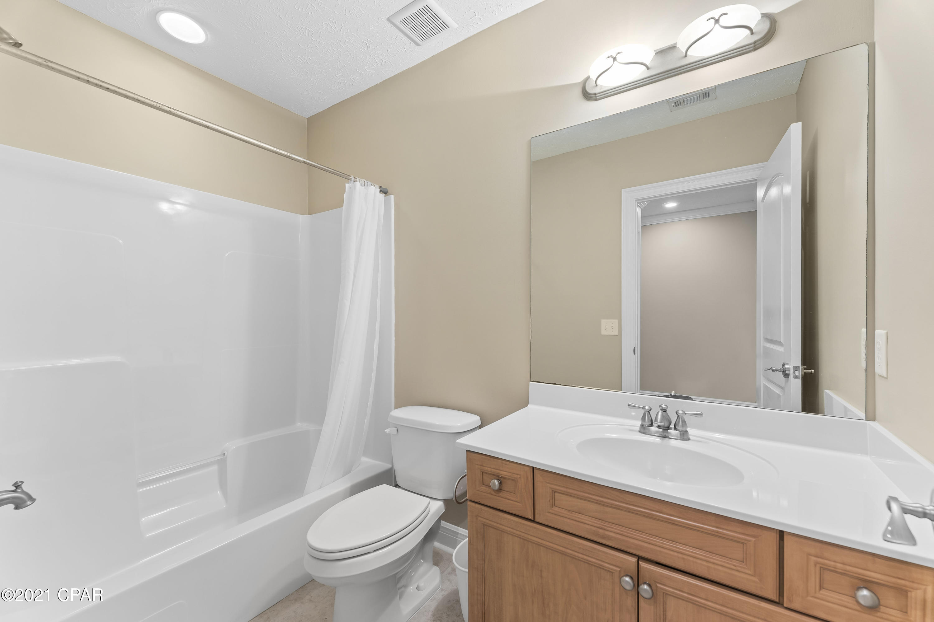 Long Beach 3rd - Residential