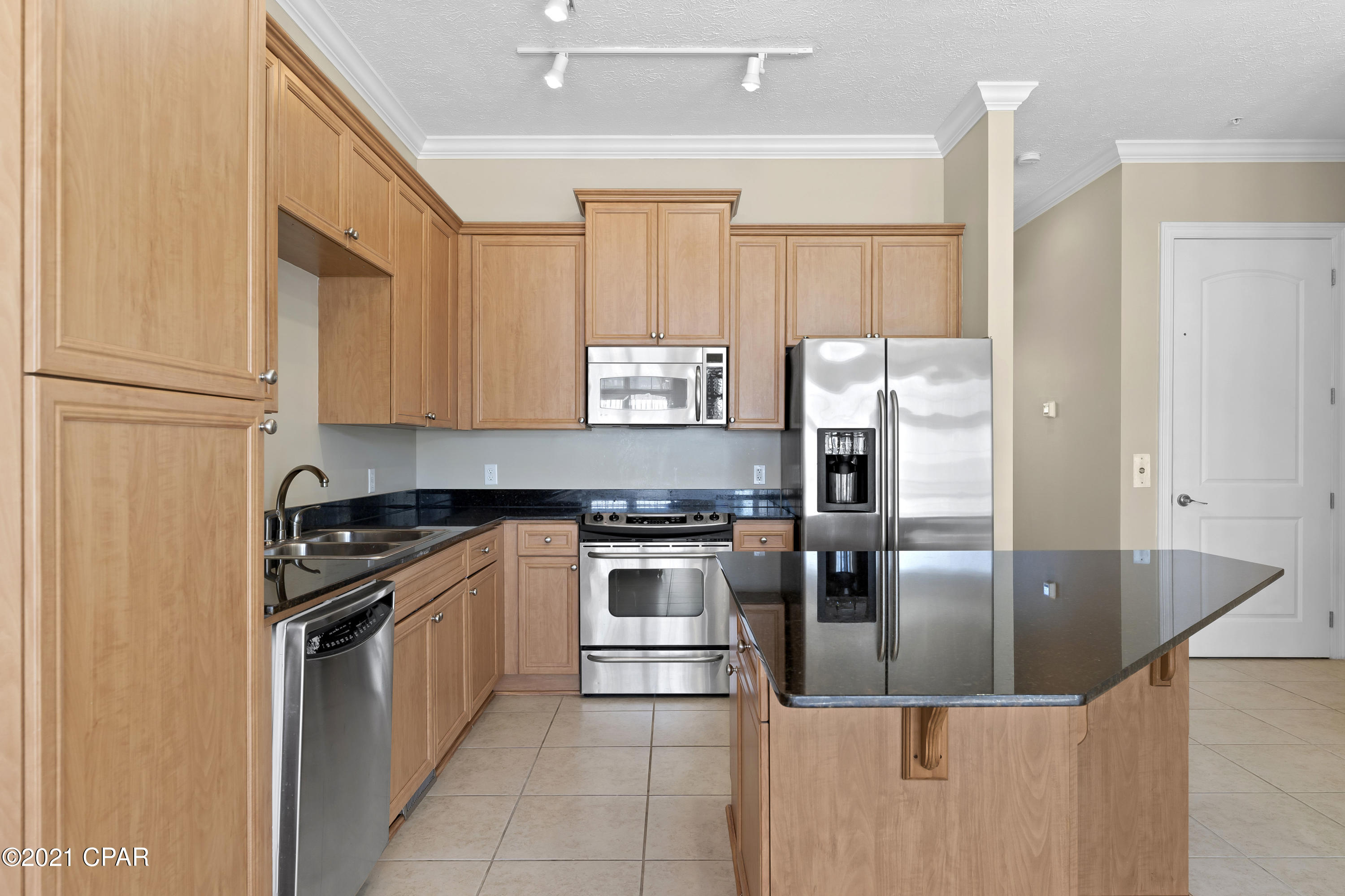 Long Beach 3rd - Residential