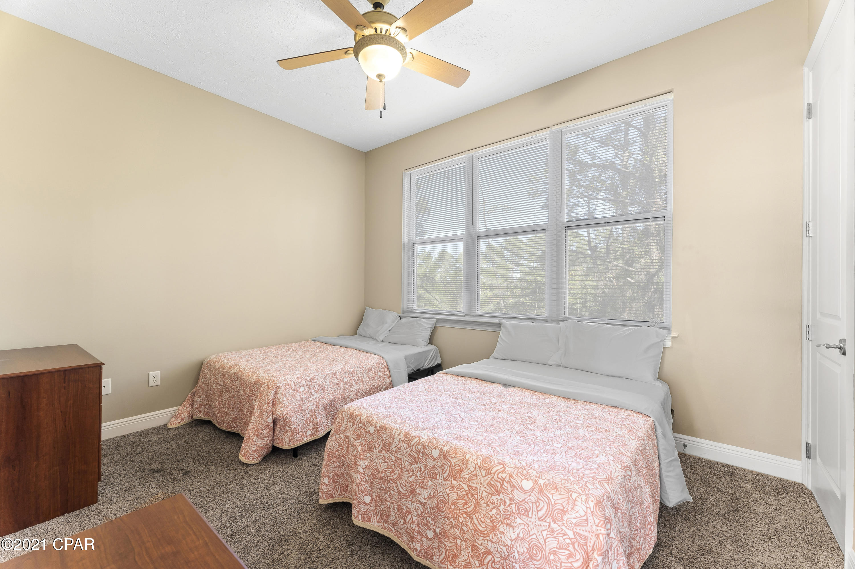 Long Beach 3rd - Residential