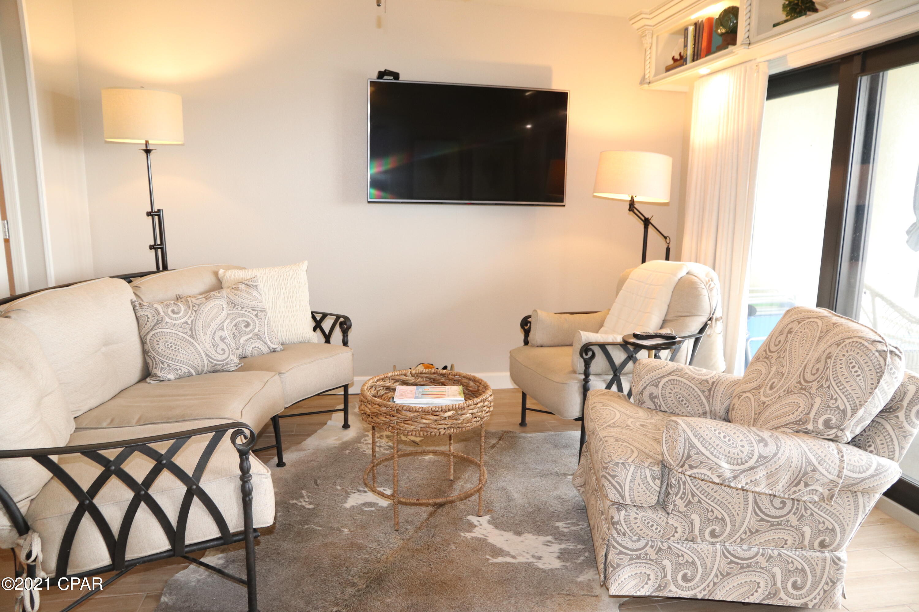 The Commodore - Residential