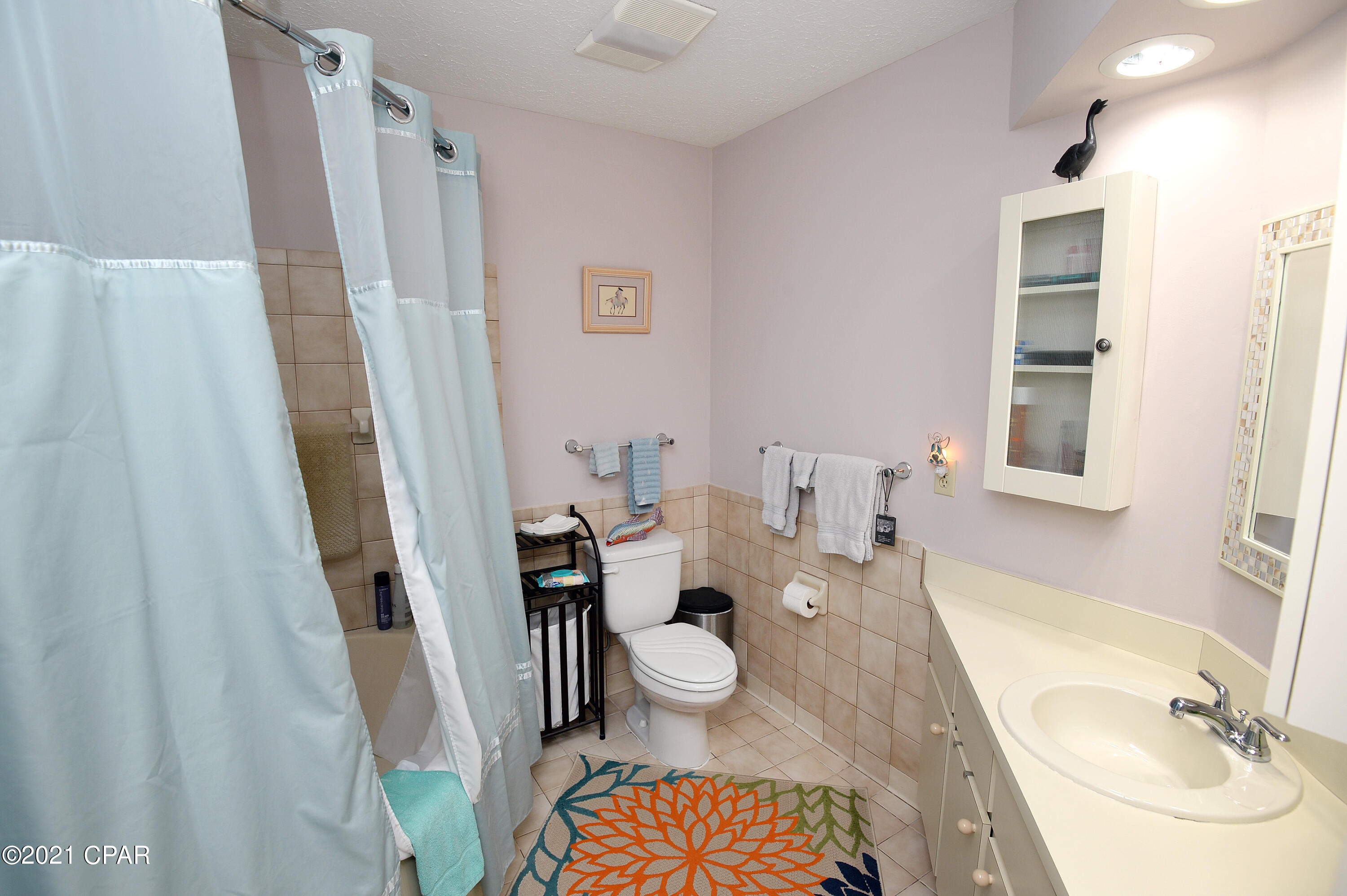 Shade Tree Condo Ph II - Residential