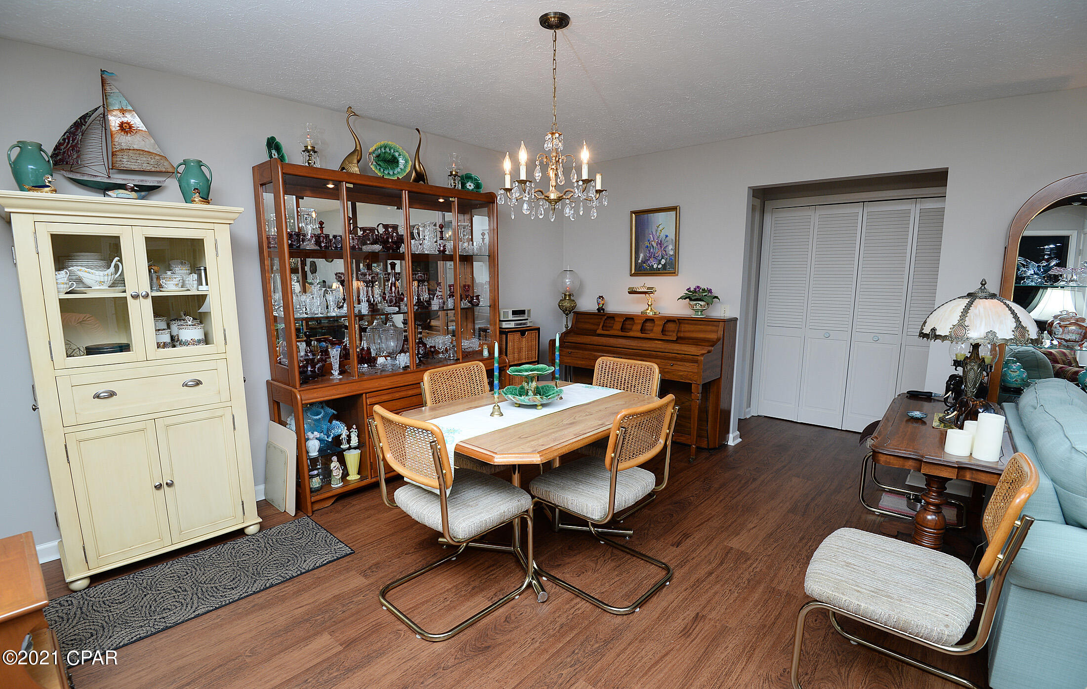 Shade Tree Condo Ph II - Residential