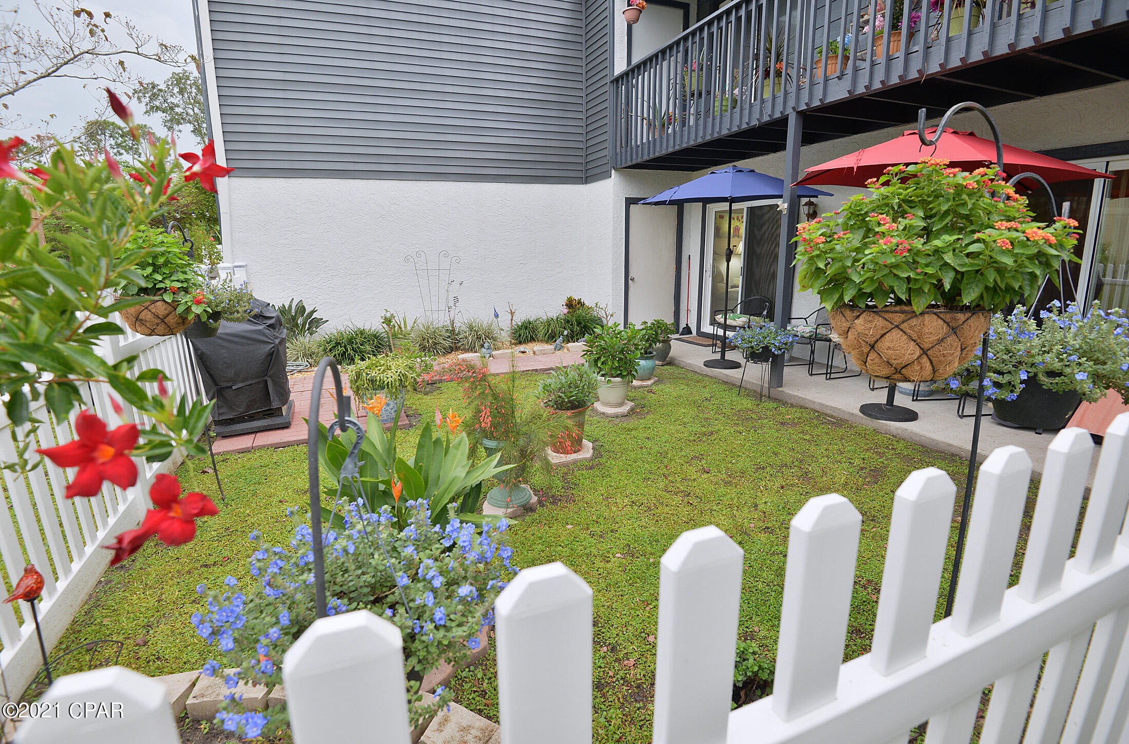 Shade Tree Condo Ph II - Residential