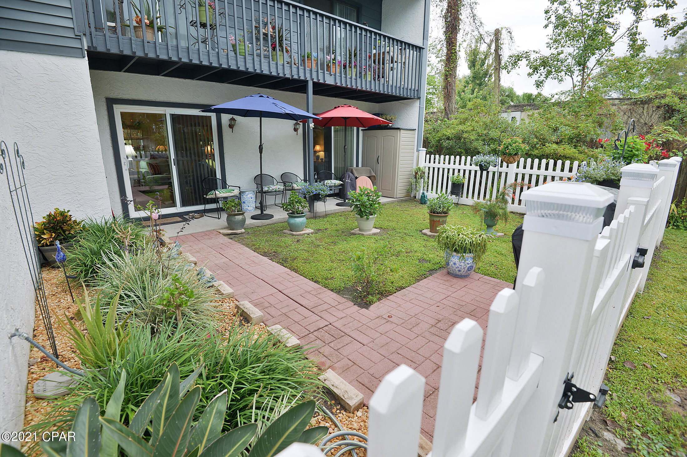 Shade Tree Condo Ph II - Residential