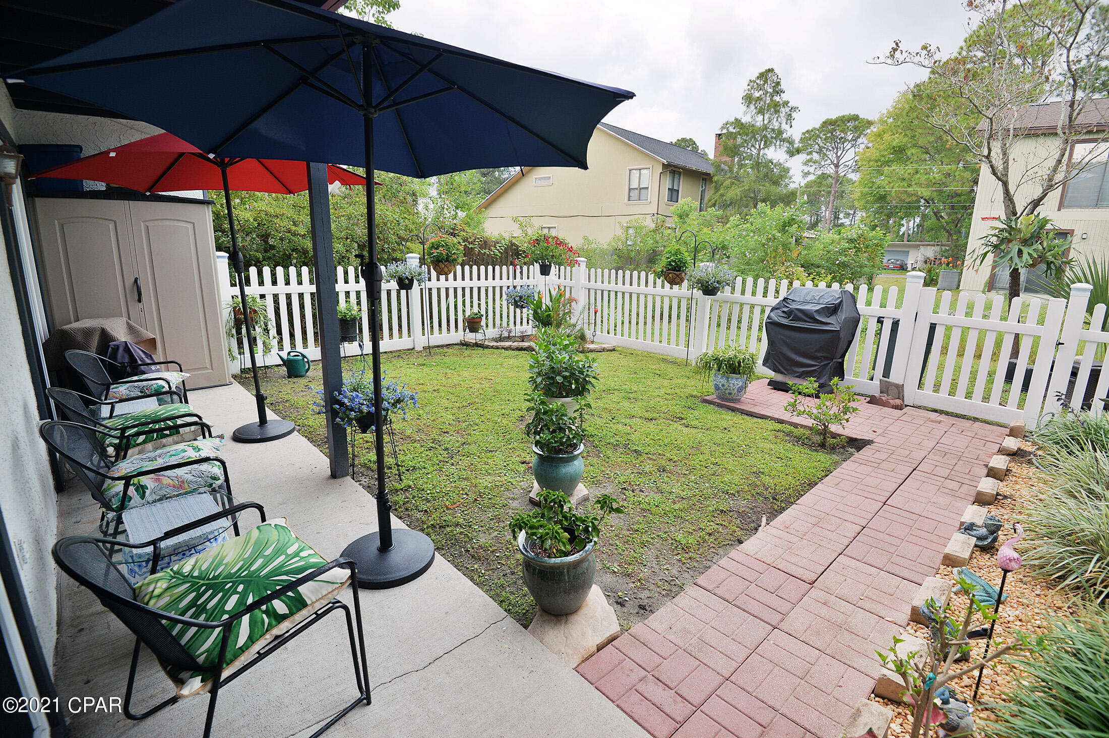 Shade Tree Condo Ph II - Residential