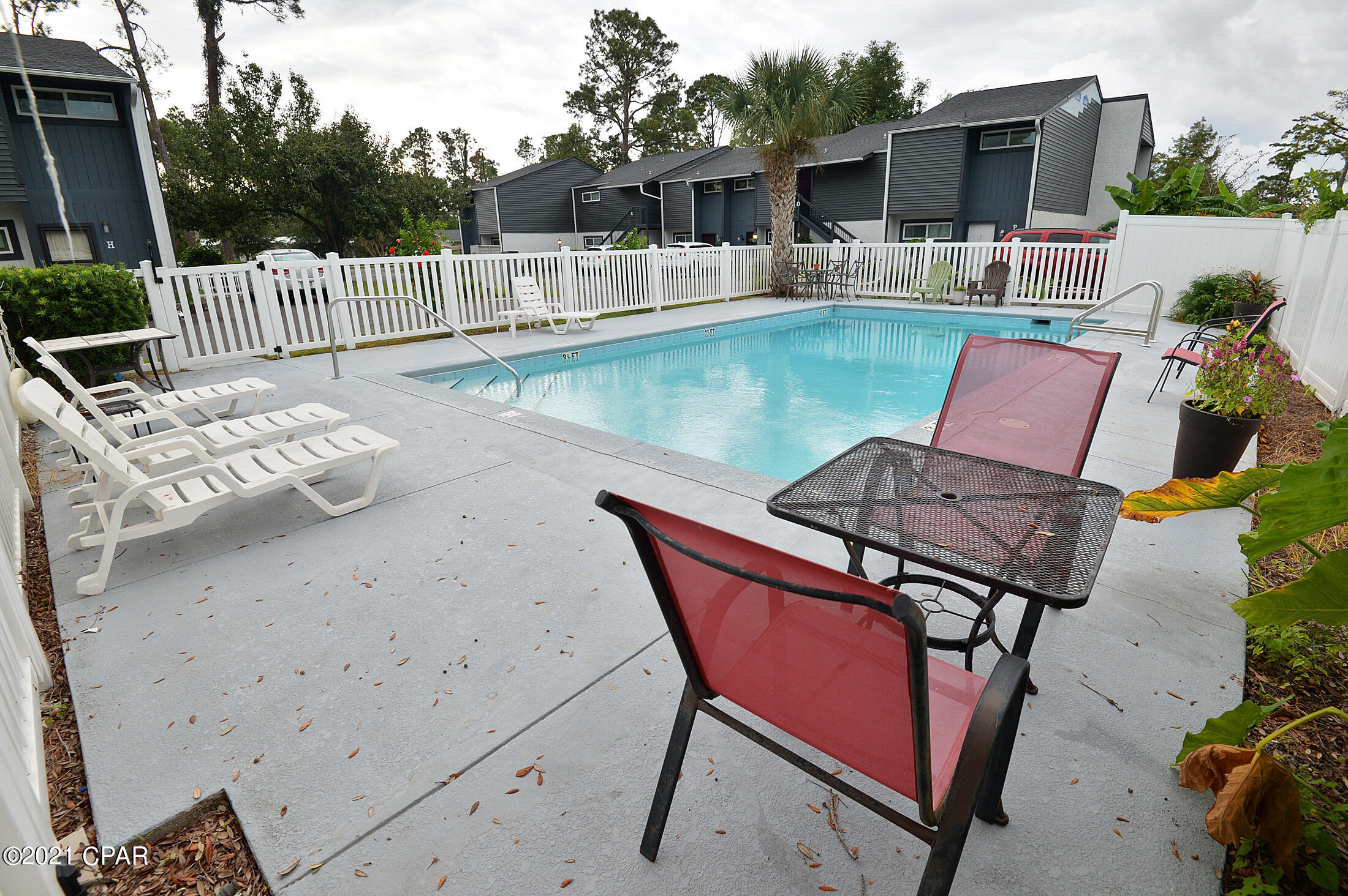 Shade Tree Condo Ph II - Residential