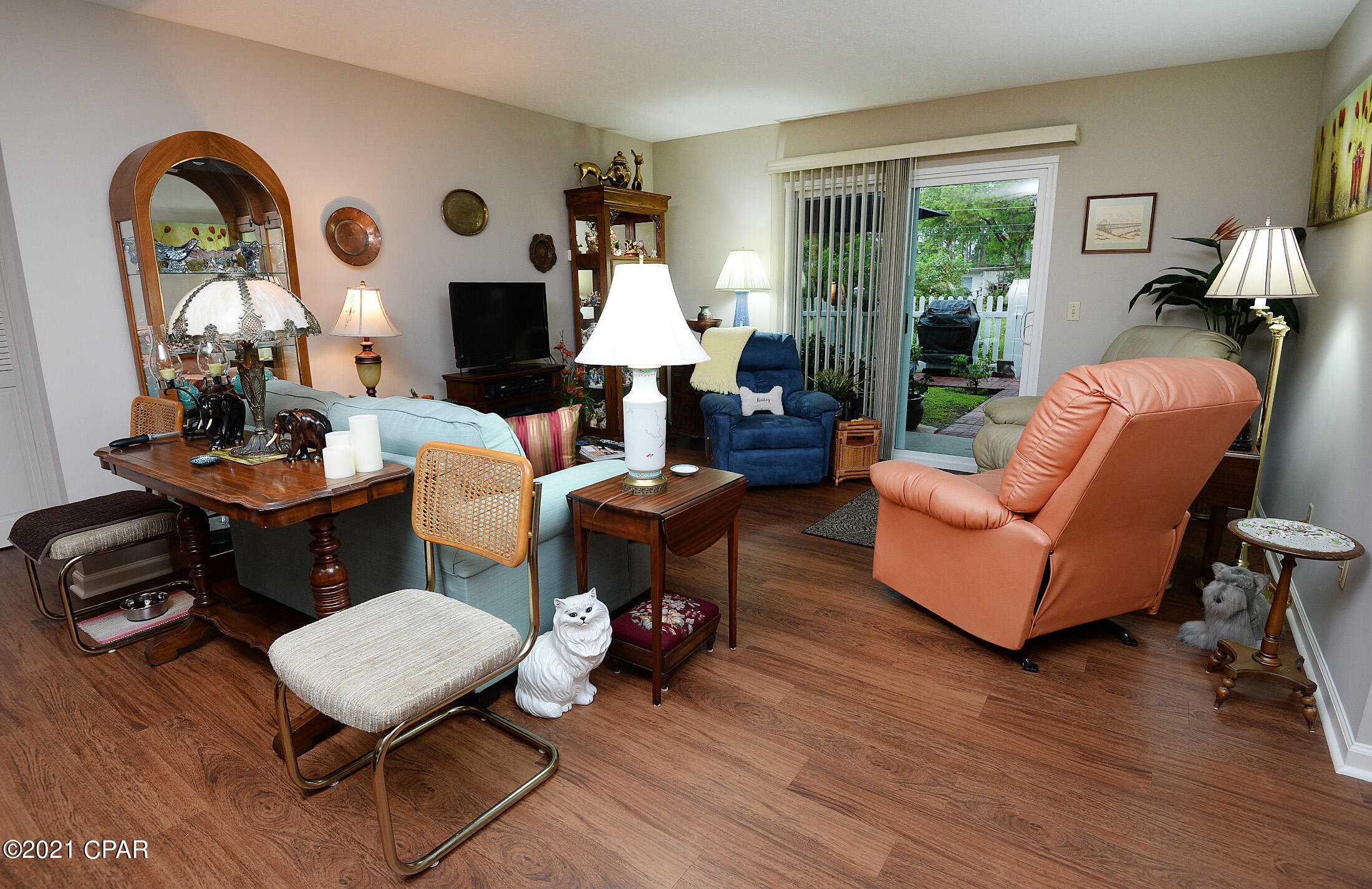 Shade Tree Condo Ph II - Residential