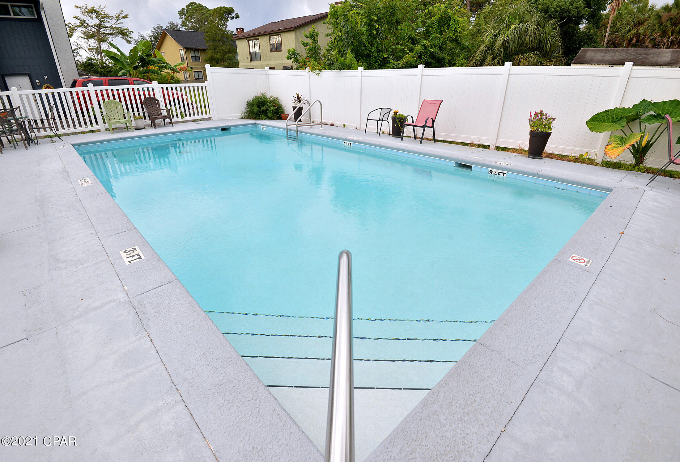 Shade Tree Condo Ph II - Residential