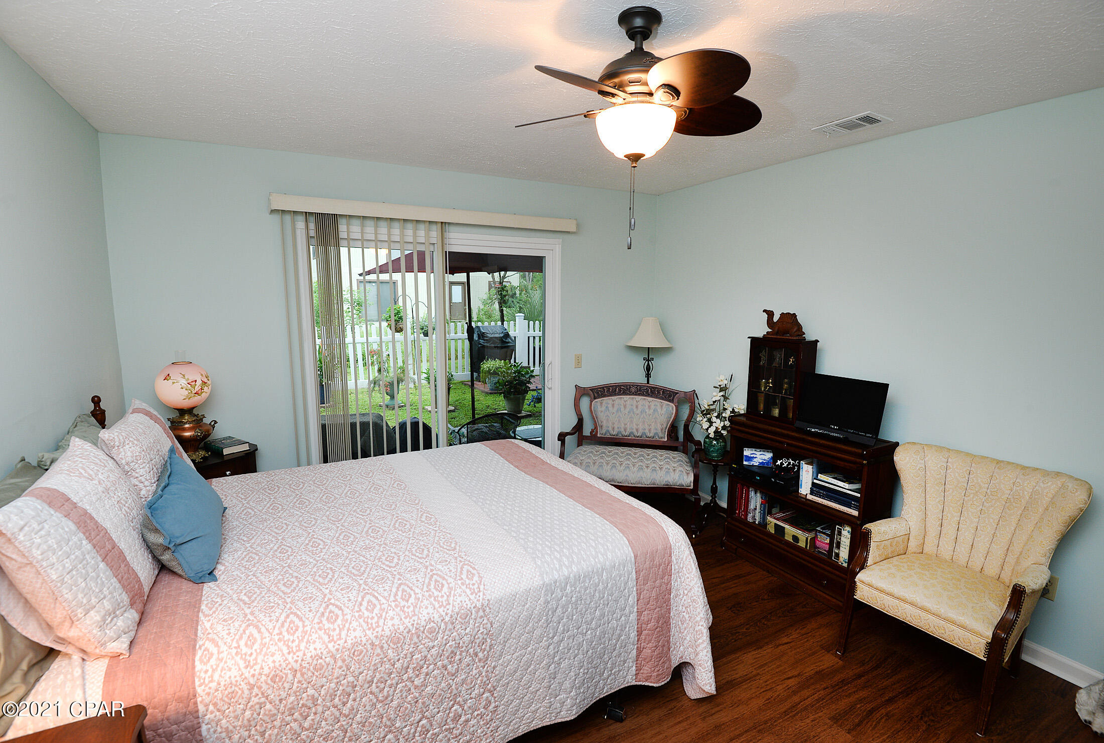 Shade Tree Condo Ph II - Residential