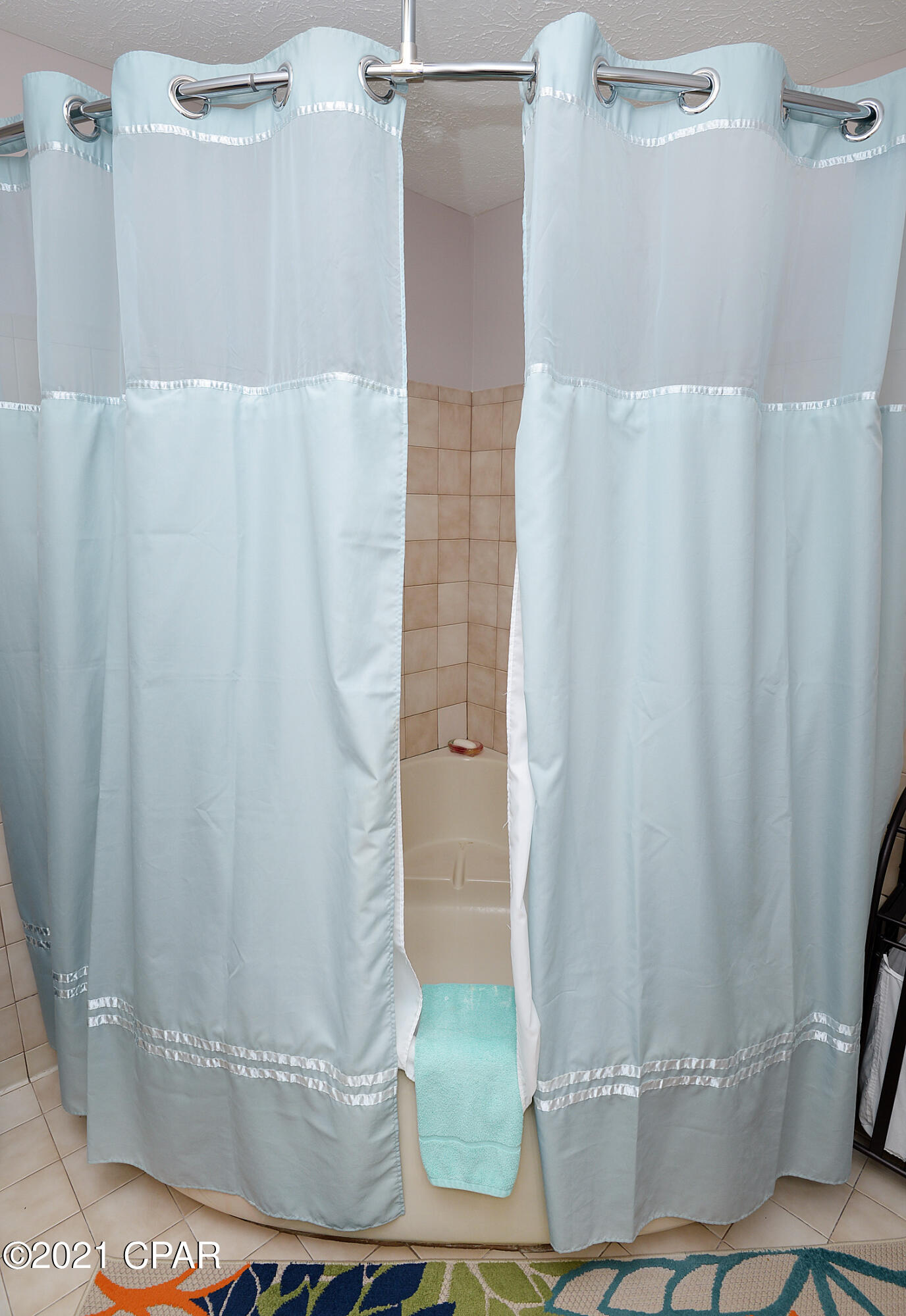 Shade Tree Condo Ph II - Residential