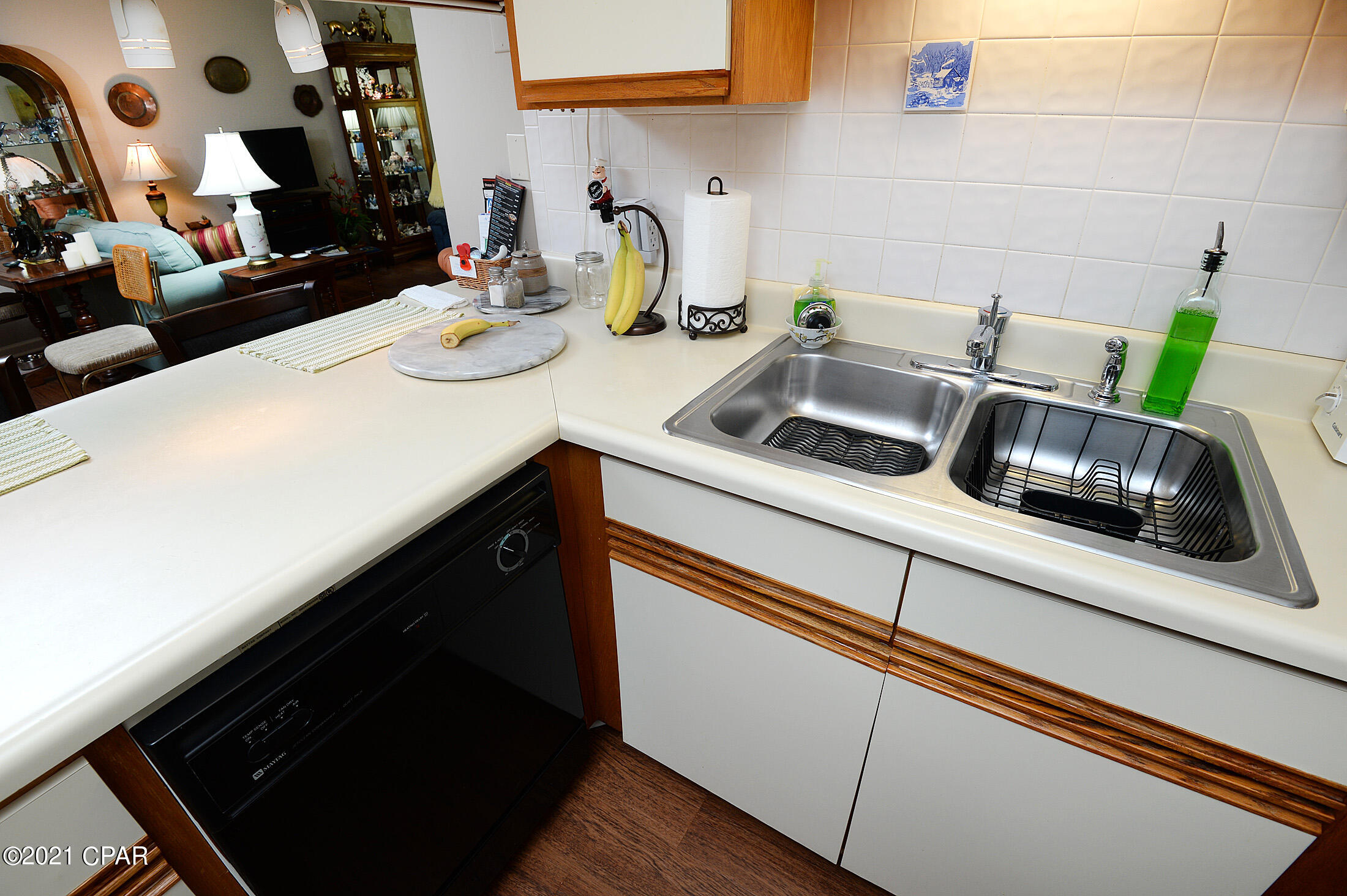 Shade Tree Condo Ph II - Residential