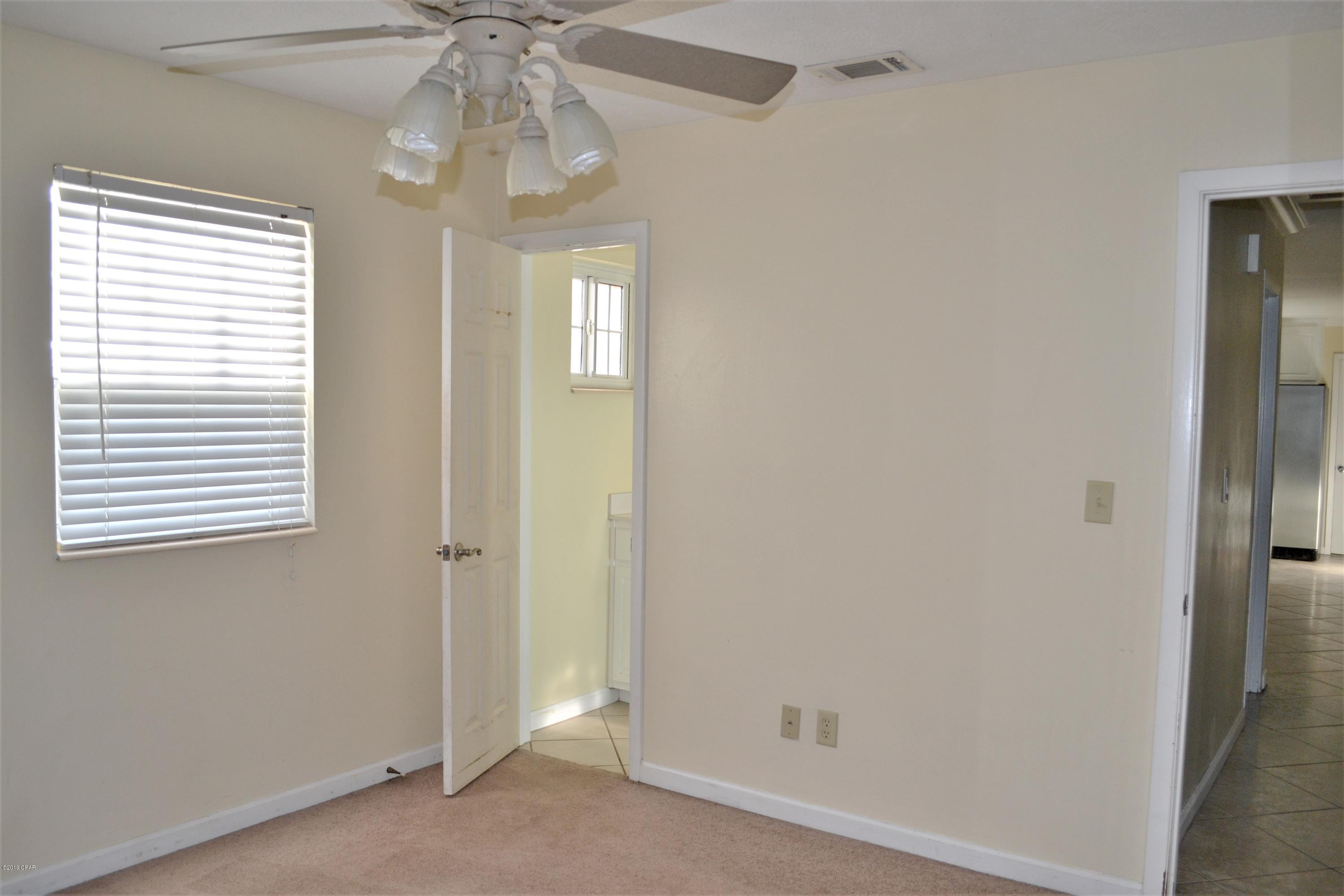 Lannie Rowe Lake Estates U-7 - Residential