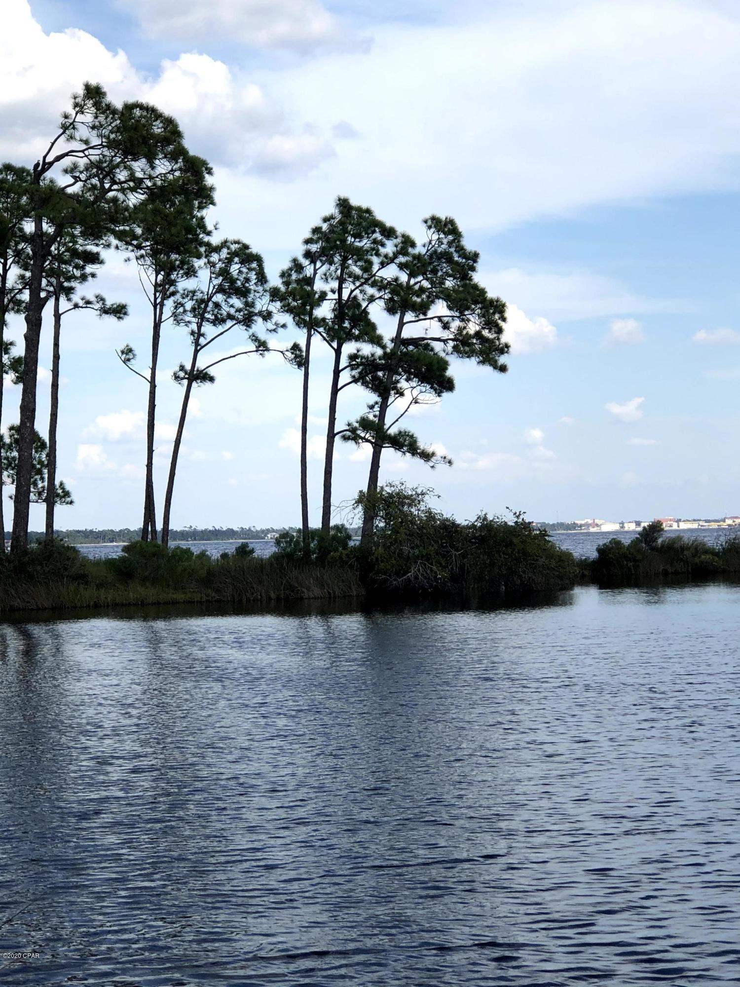 [No Recorded Subdiv] - Land