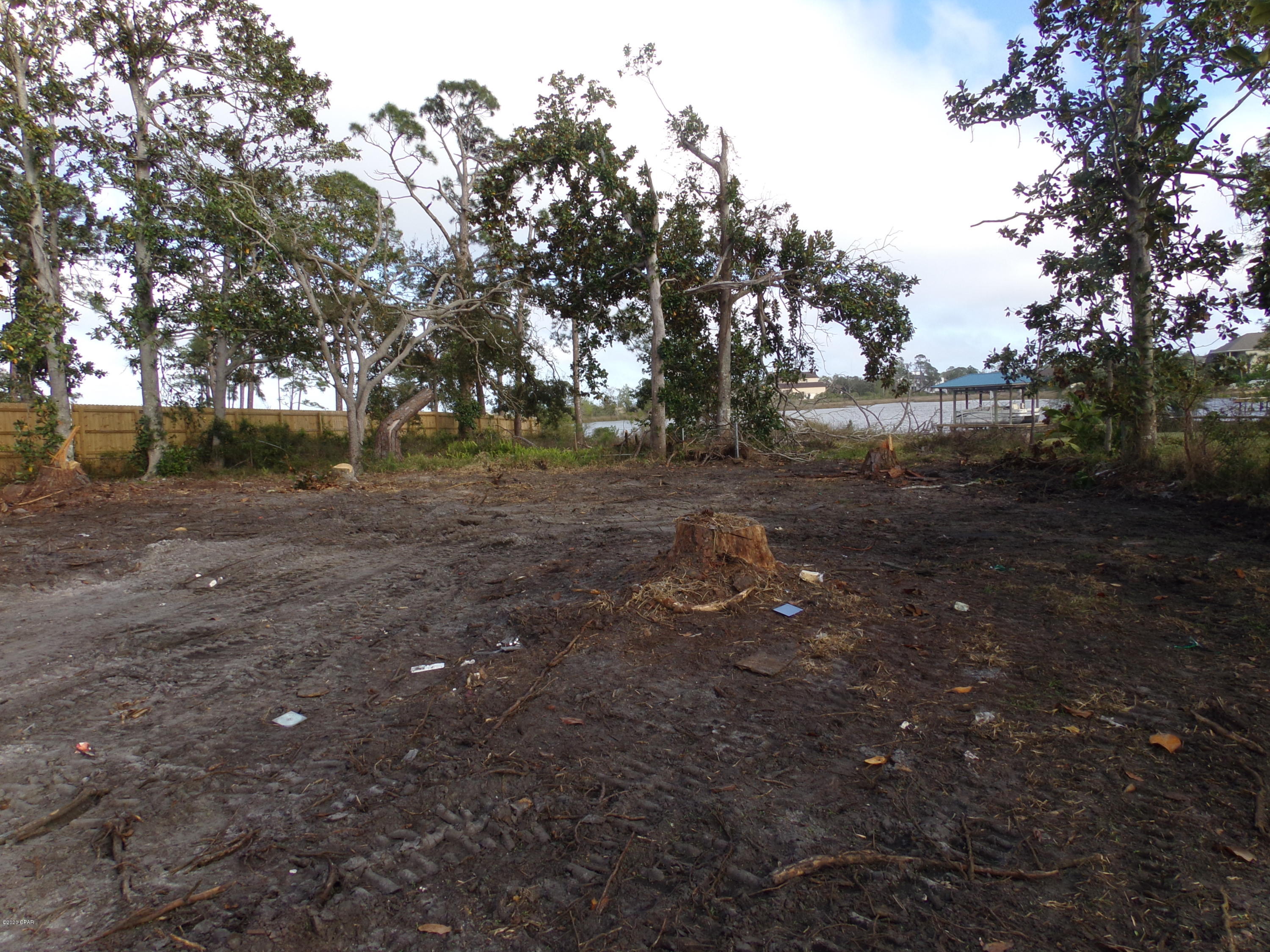 [No Recorded Subdiv] - Land