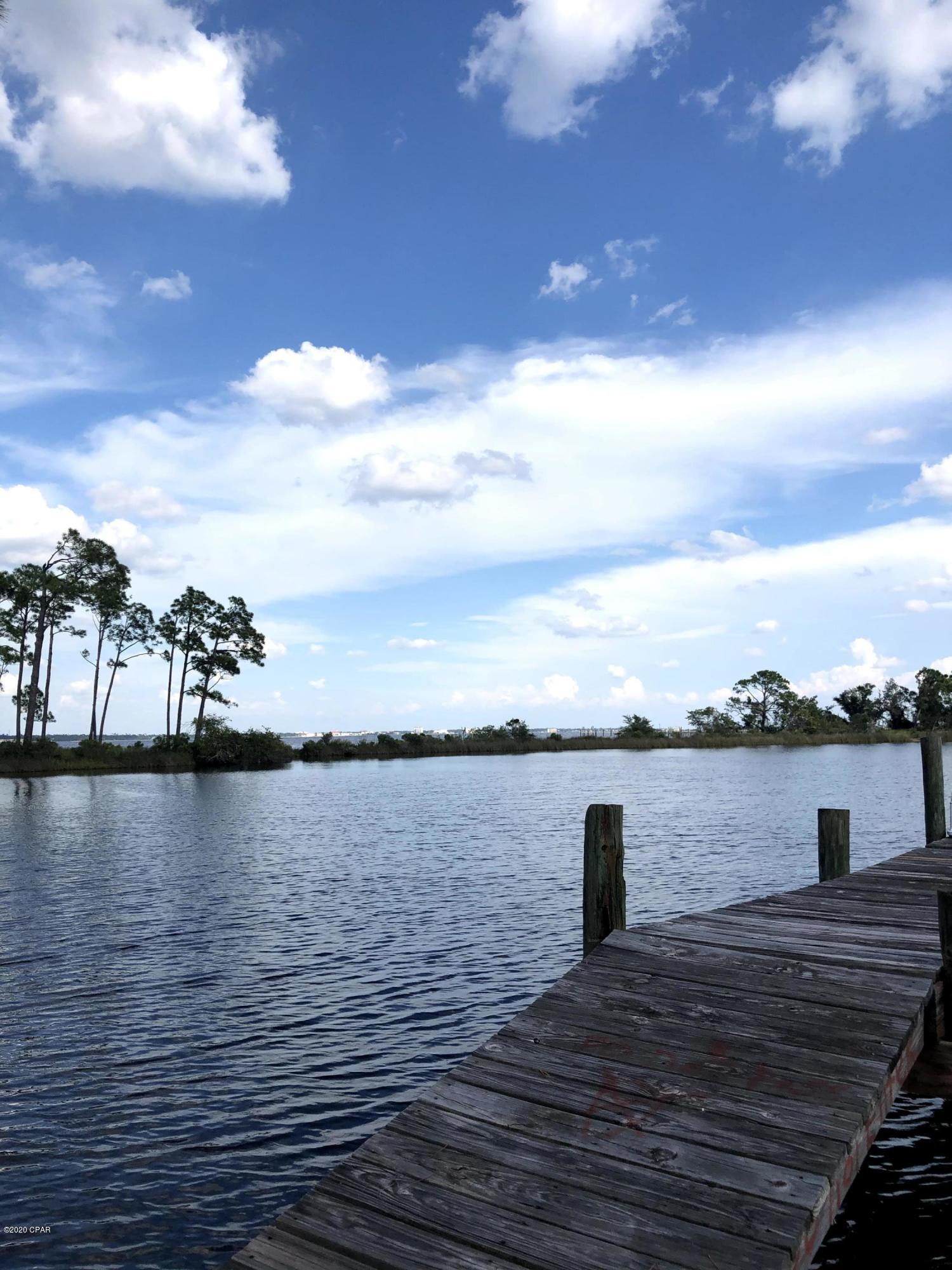 [No Recorded Subdiv] - Land