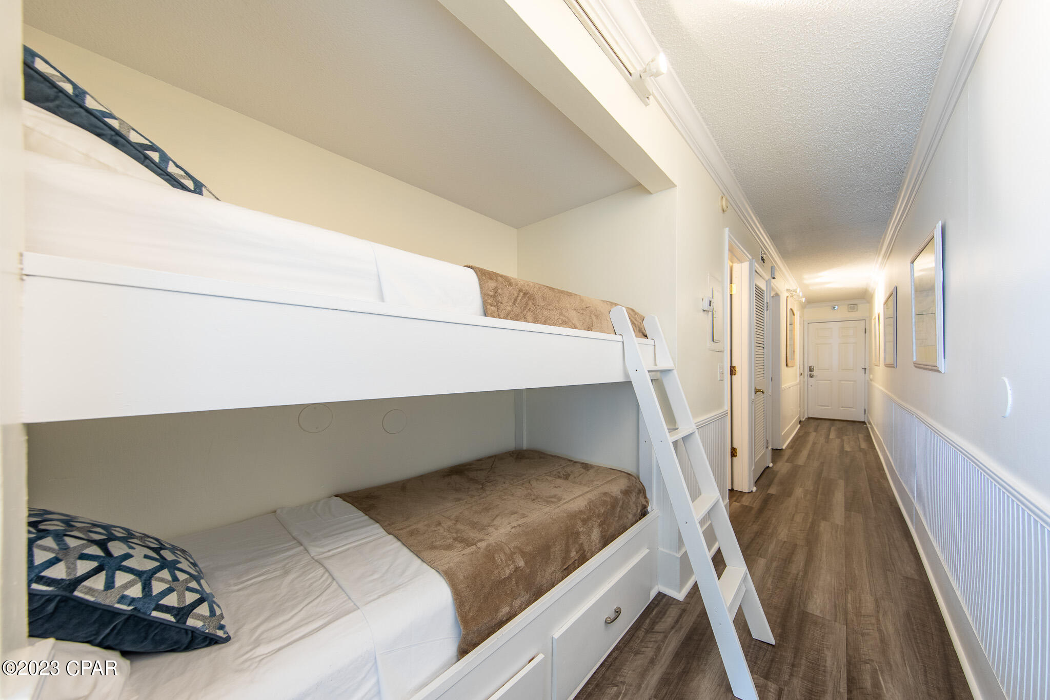 The Summit - Residential