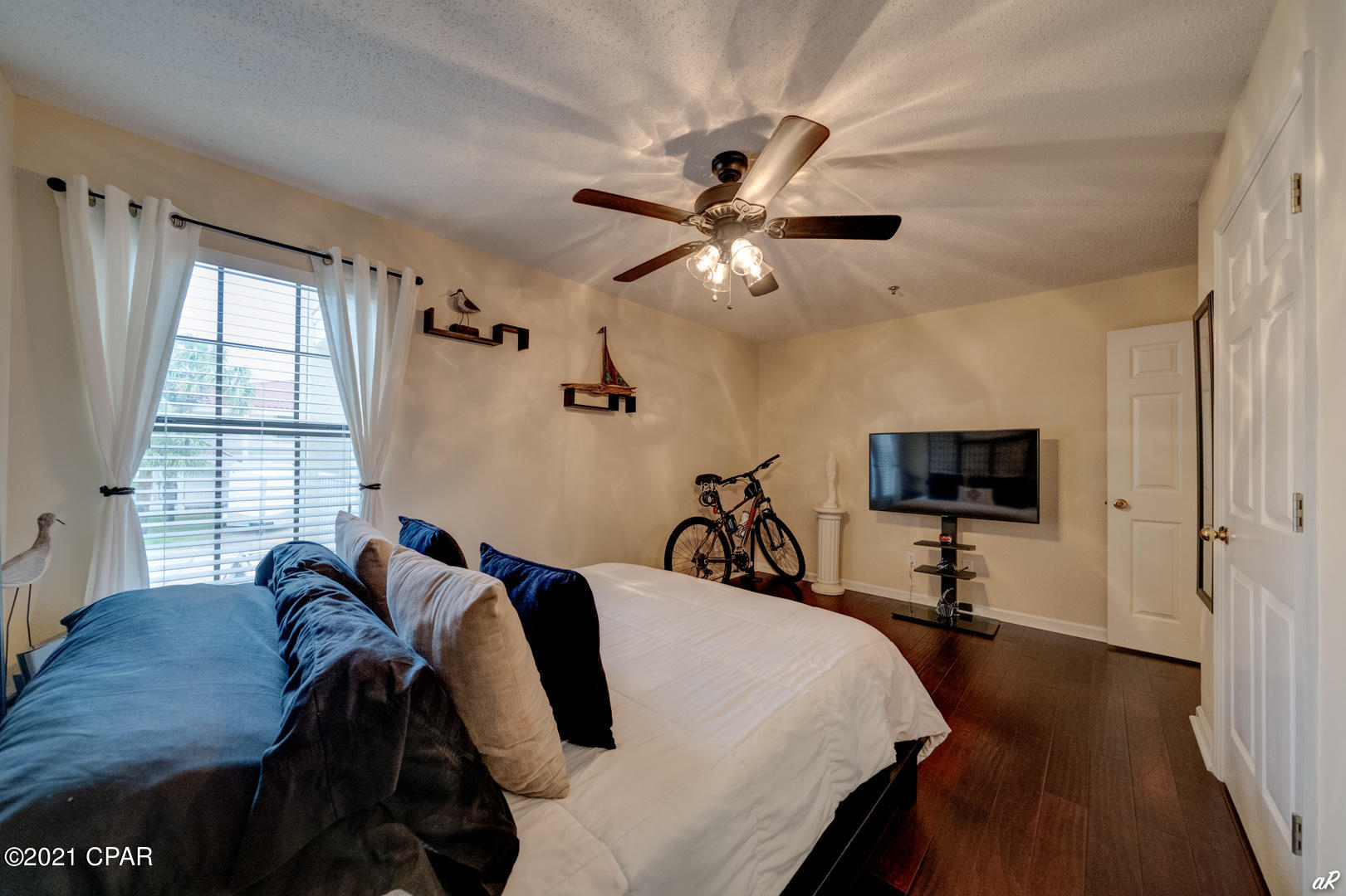 Horizon South XX - Residential