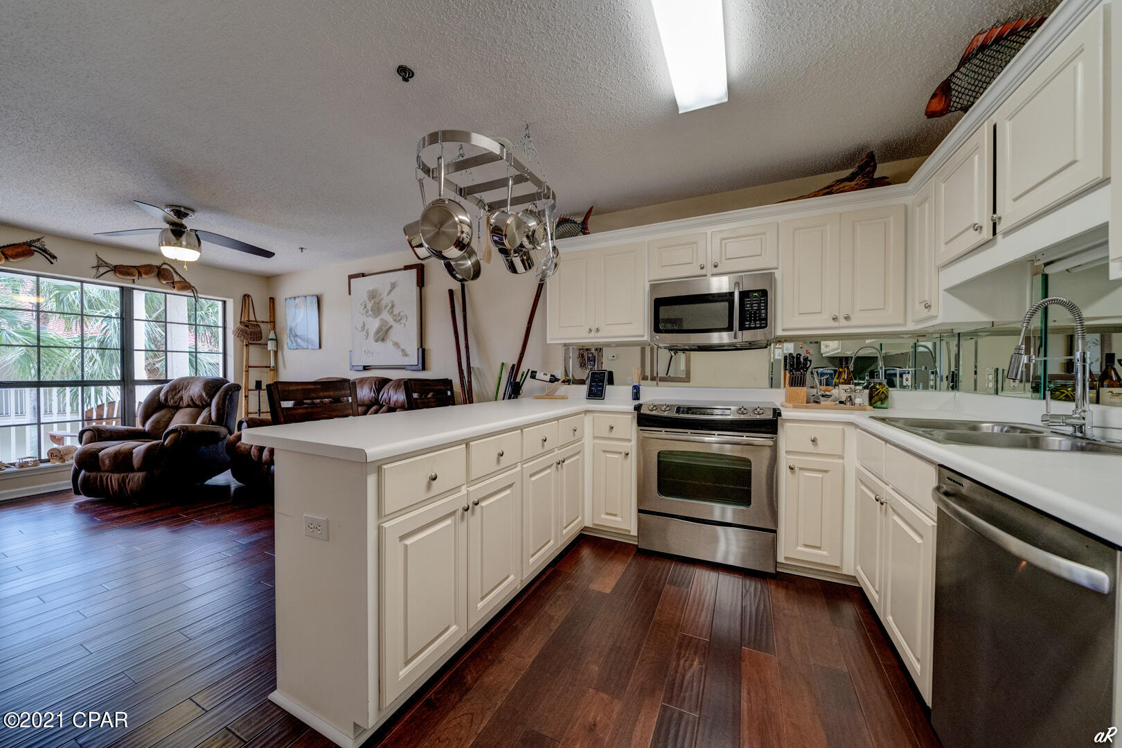 Horizon South XX - Residential