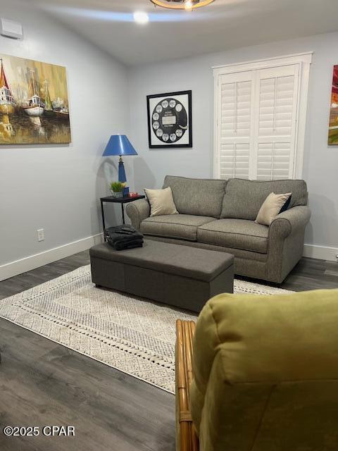 Emerald Pointe Resort - Residential Lease