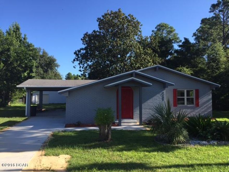 THIS HOUSE IS NOT A DRIVE BY!! Fantastic 3 bedroom 2 bath home is just like NEW!!  Seller has taken this home down to the studs and improvements include but are not limited to: new roof, plumbing and electric.  This beautiful home offers new laminate wood flooring, double pane windows, walk in closets in each bedroom, recessed lighting, bedrooms have recessed wall plates ready for you to mount your tv.  The kitchen is a chef's delight with stainless Samsung appliances, granite counters, pendant lighting of over the breakfast bar, two large pantry's, the corner cabinetry has Lazy Susan's,  and there is plenty of work space.  Master bedroom is very spacious with 2 walk in closets, stunning tile shower, 3 shower heads with two water controls, double tile vanities with plenty of storage space. The 20x32 garage has a large amount of storage space and even a designated climate controlled space.  Home is better than new call for your private showing today.  All ages, sizes, including sq. ft. are approximate measure if important.