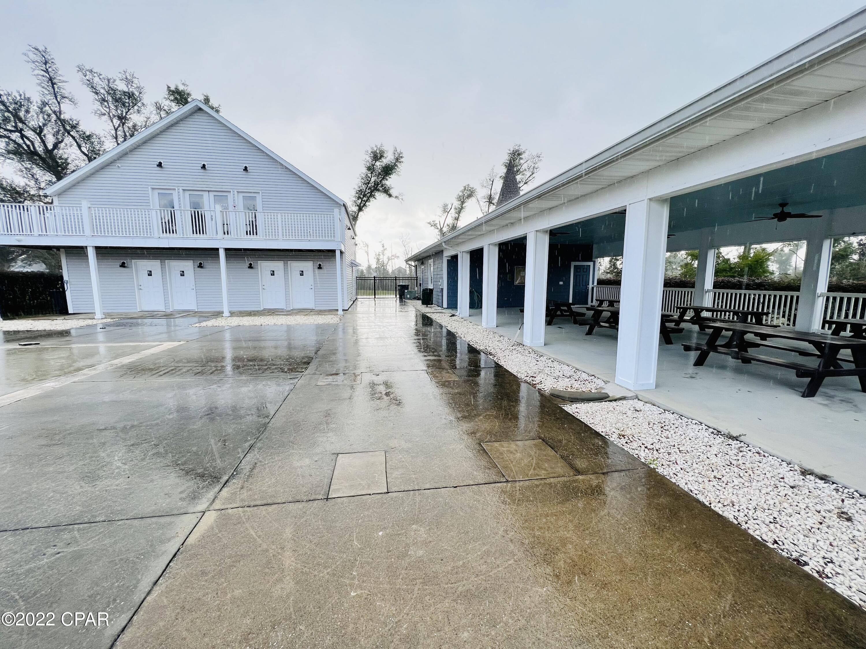 Riverside Park - Residential Lease