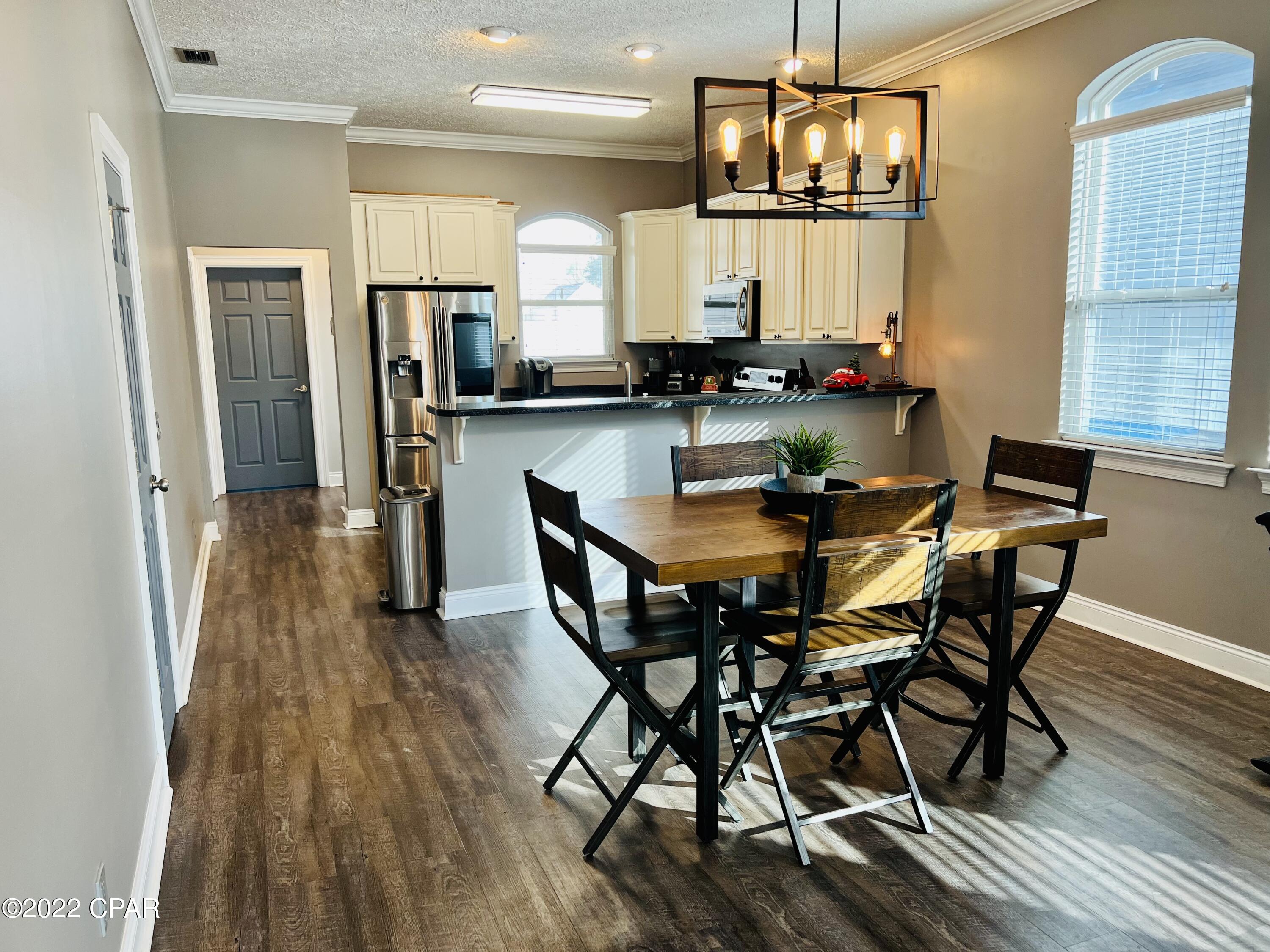 Riverside Park - Residential Lease