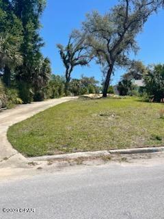 Sudduths 1st Add - Land