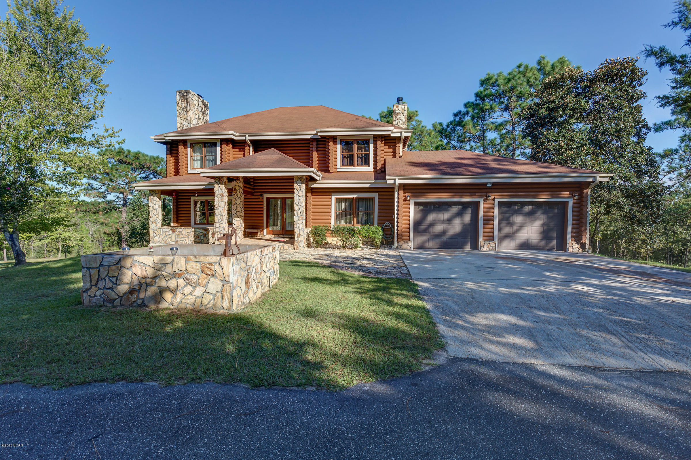 Compass Lake In The Hills - Residential