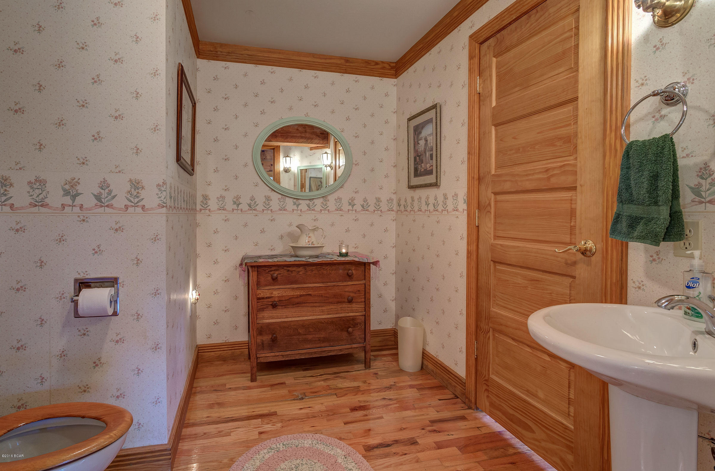 Compass Lake In The Hills - Residential