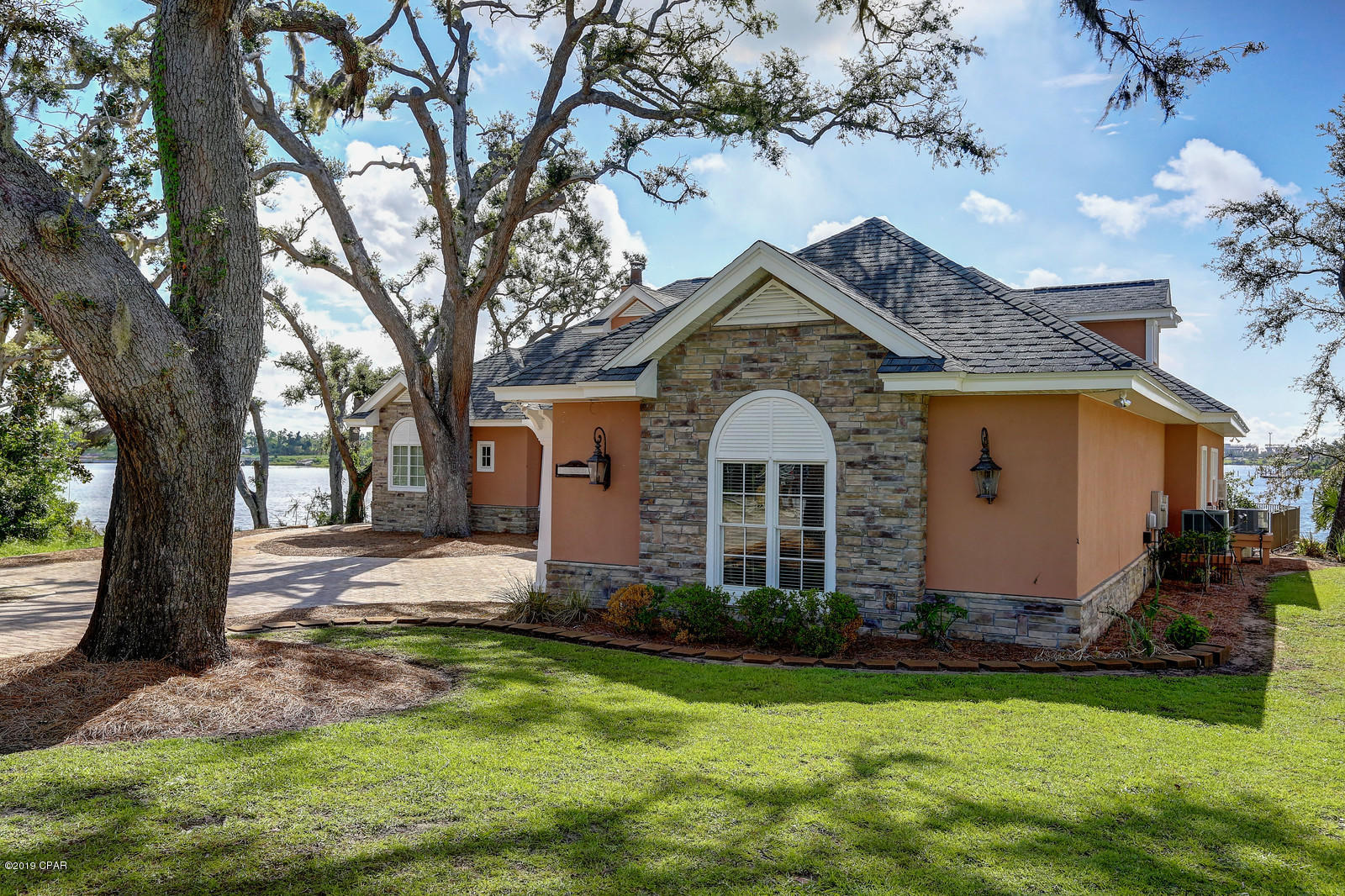 Cove Pointe - Residential