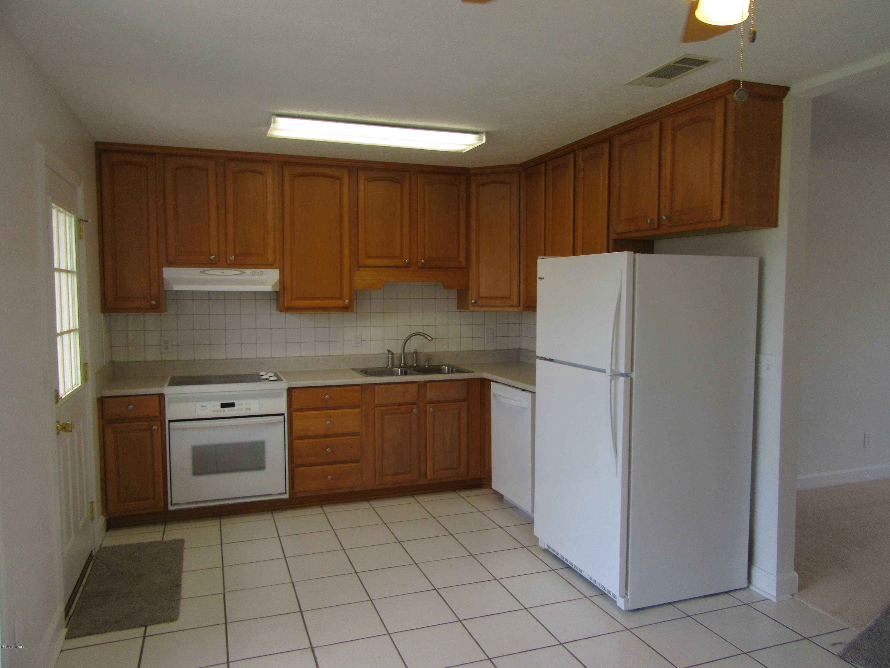 [No Recorded Subdiv] - Residential Lease