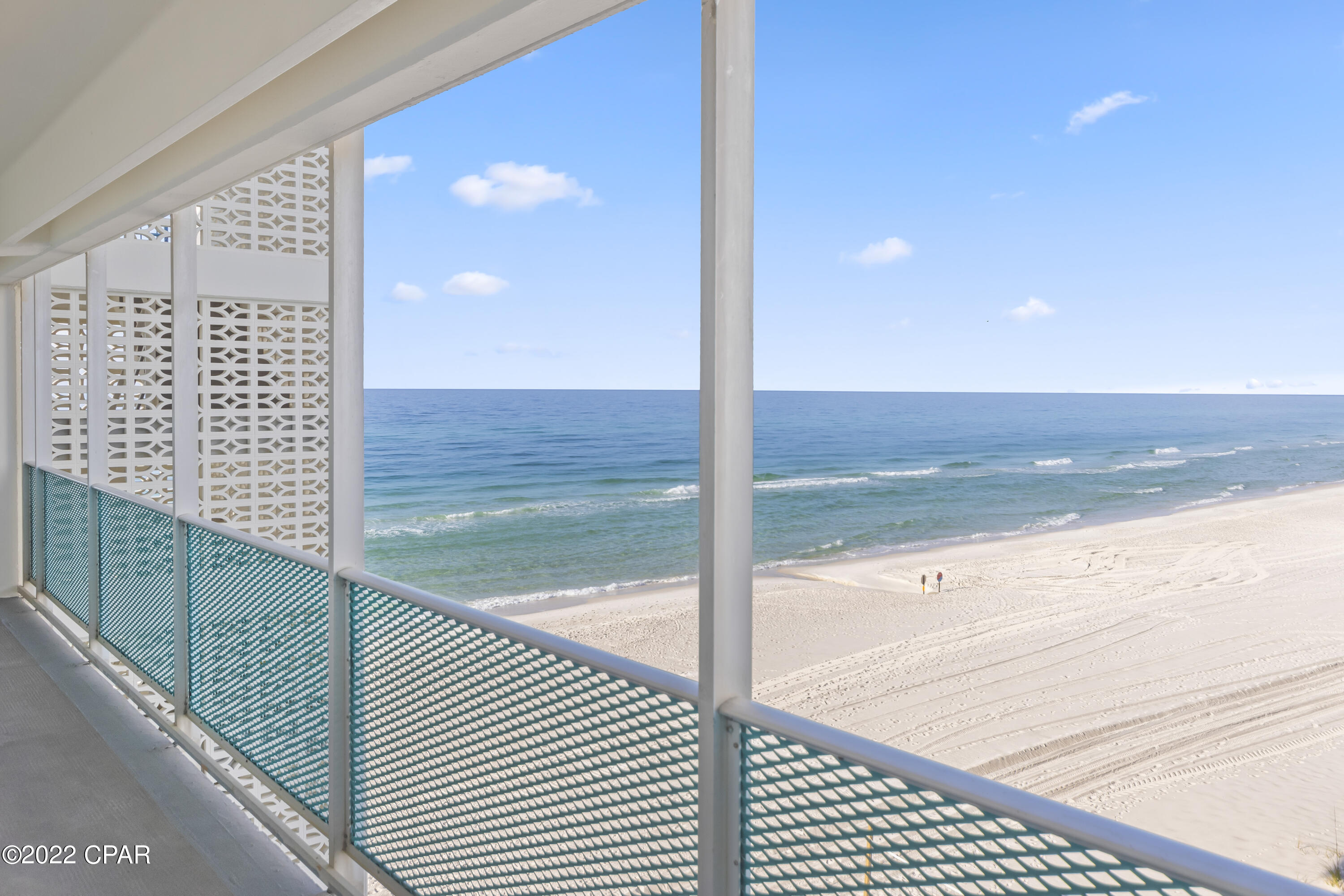 Fontainebleau Terrace - Residential