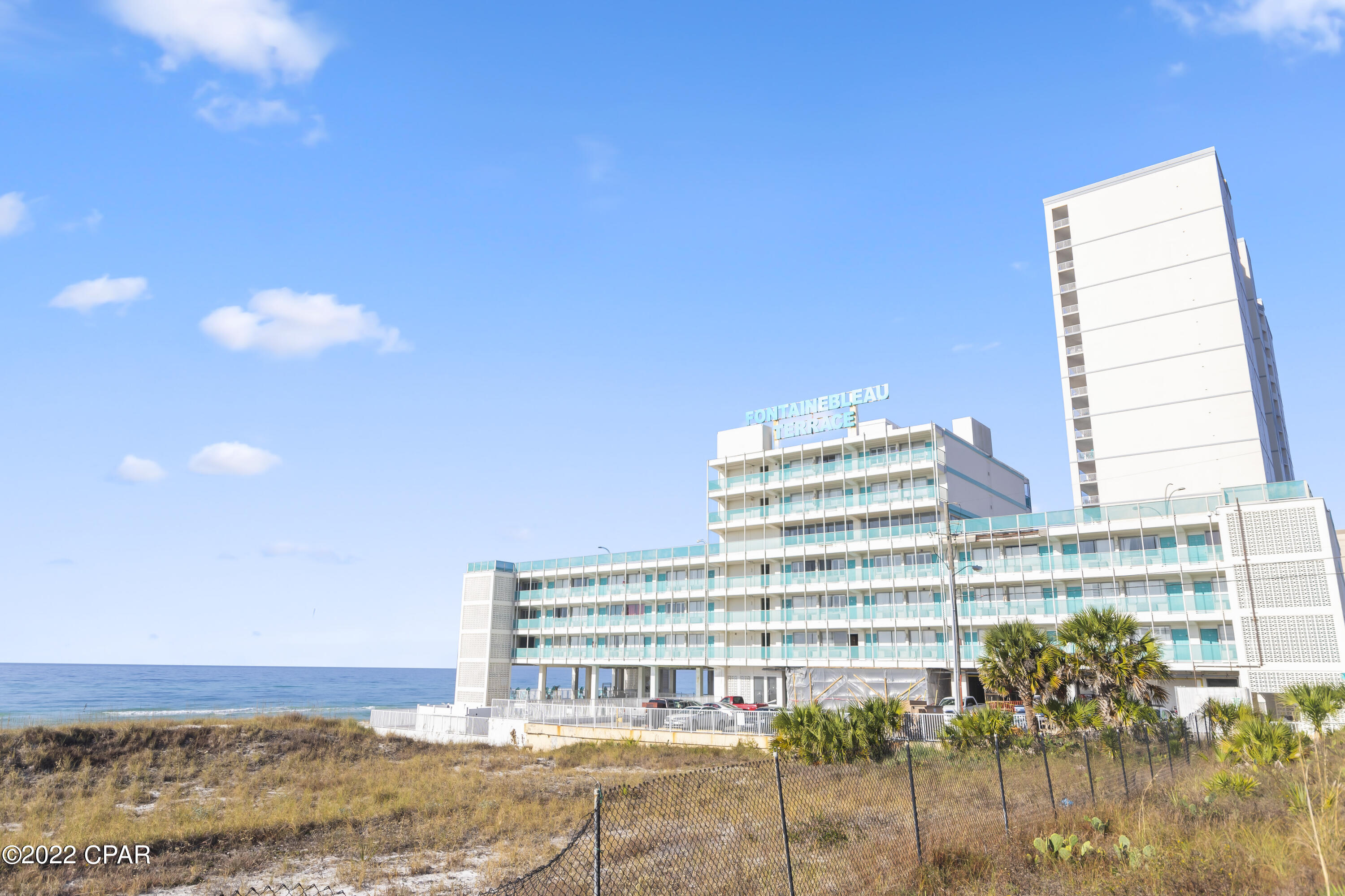 Fontainebleau Terrace - Residential