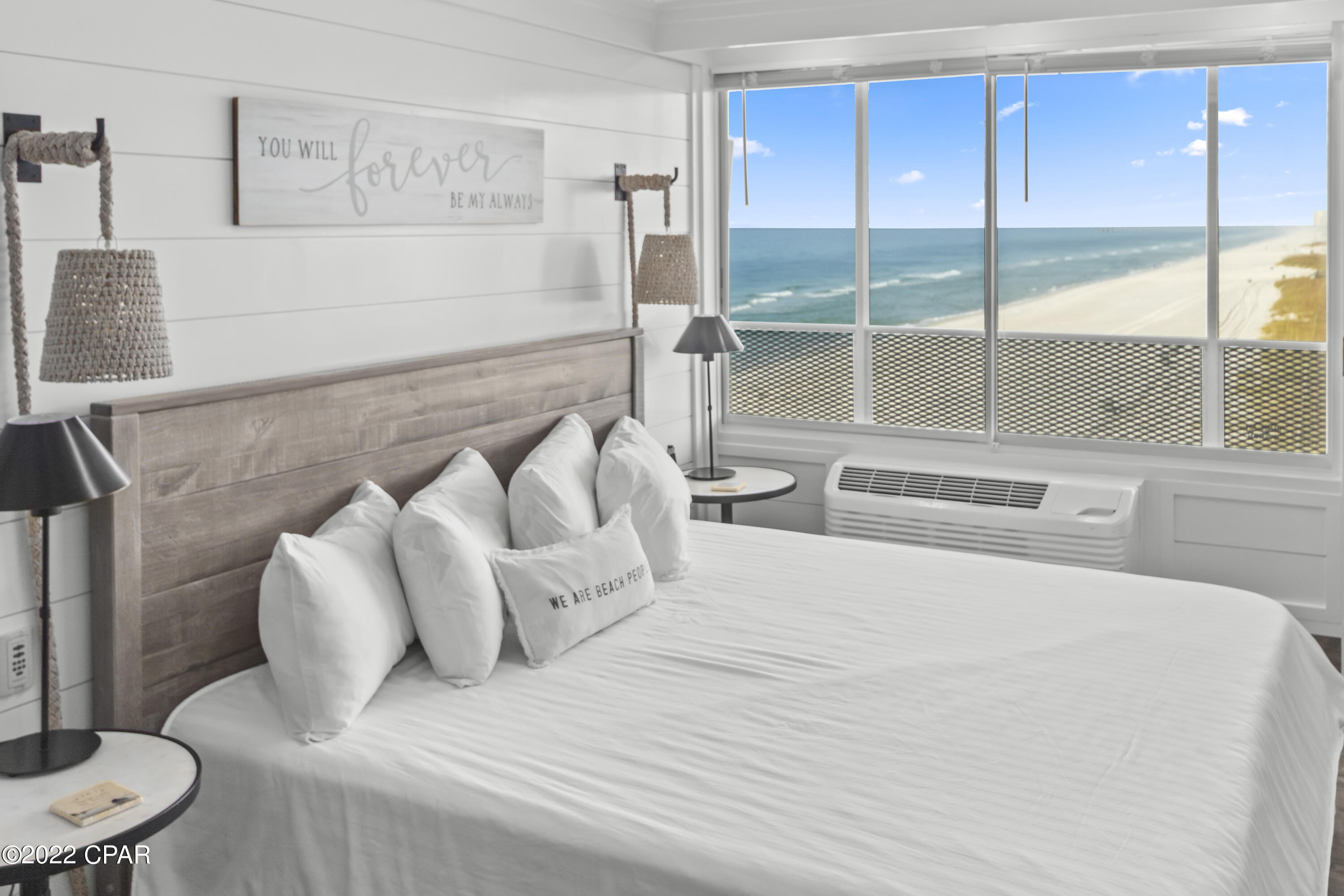 Fontainebleau Terrace - Residential