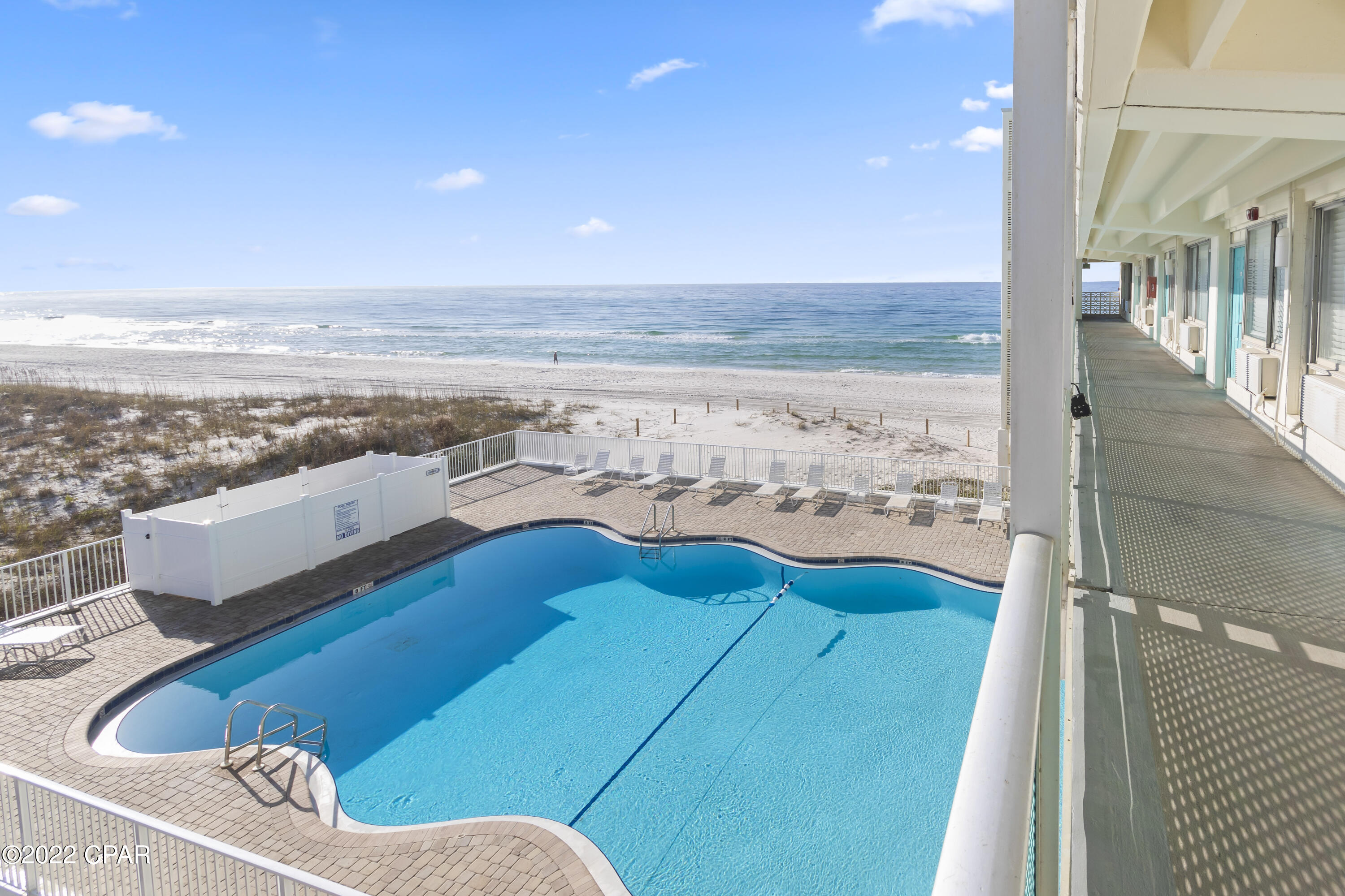 Fontainebleau Terrace - Residential