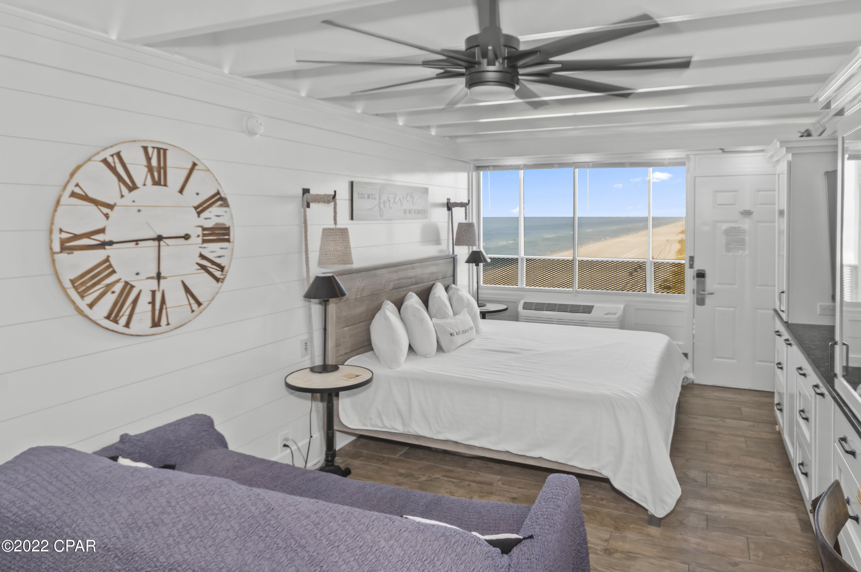 Fontainebleau Terrace - Residential