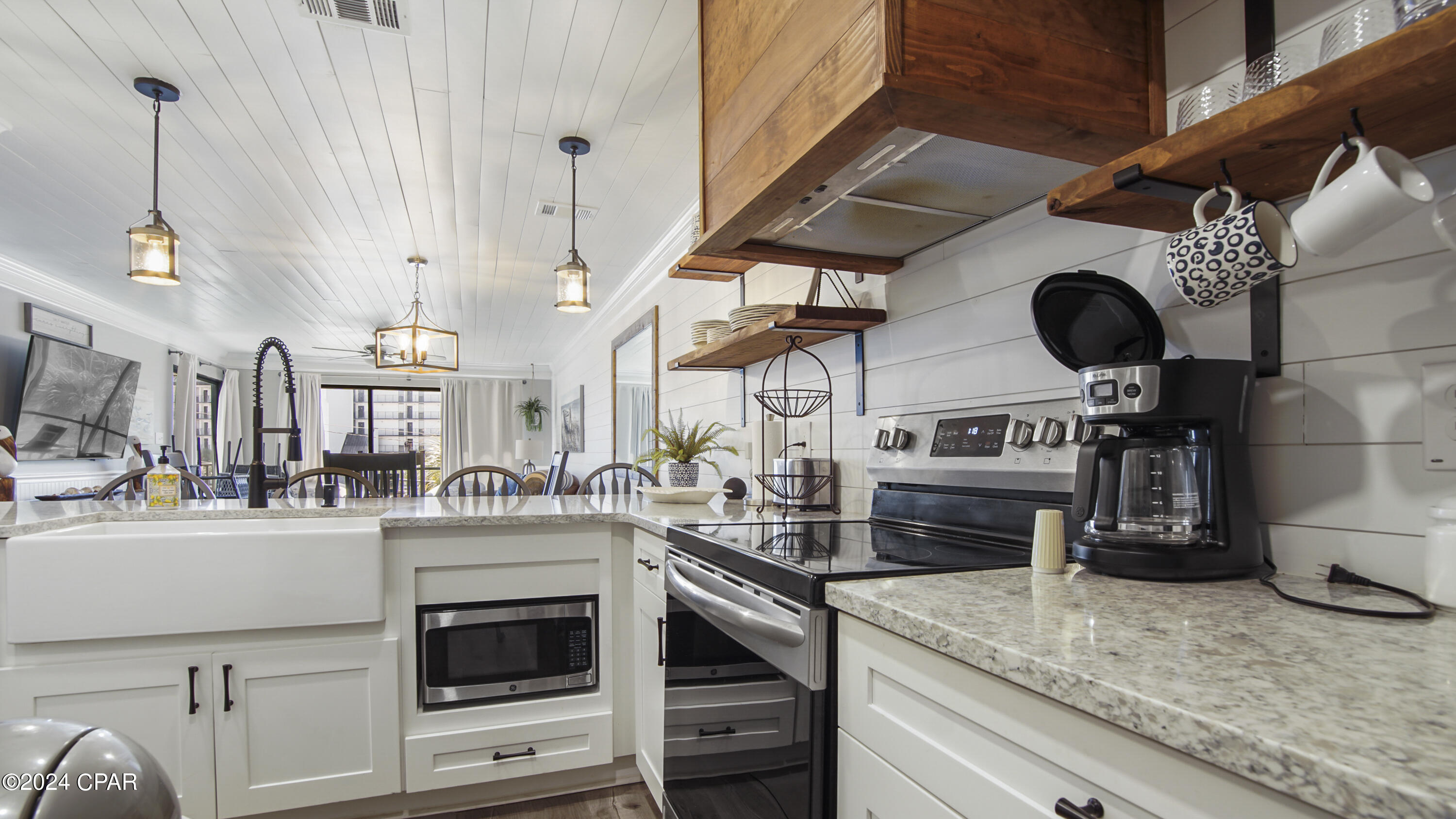 Beachview Villas - Residential