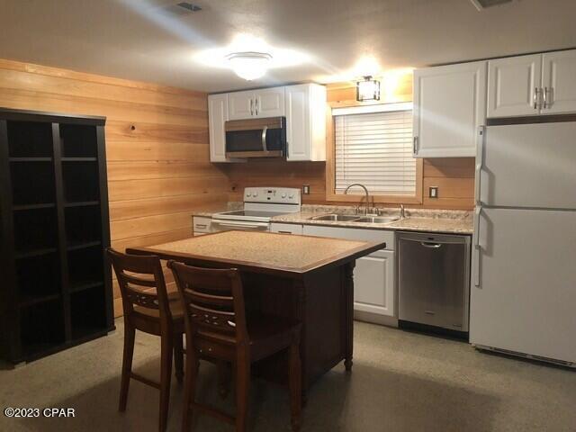 Bid A Wee - Residential Lease