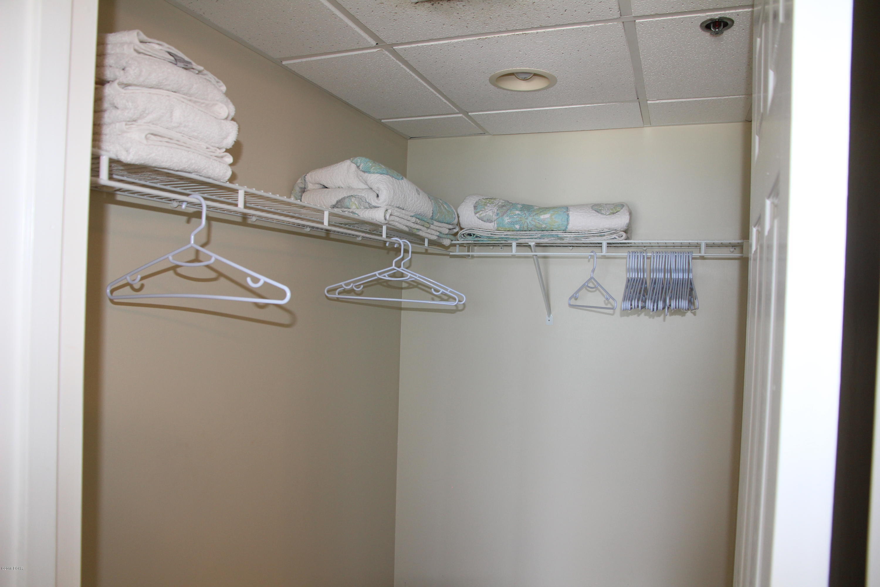 Long Beach Towers I - Residential