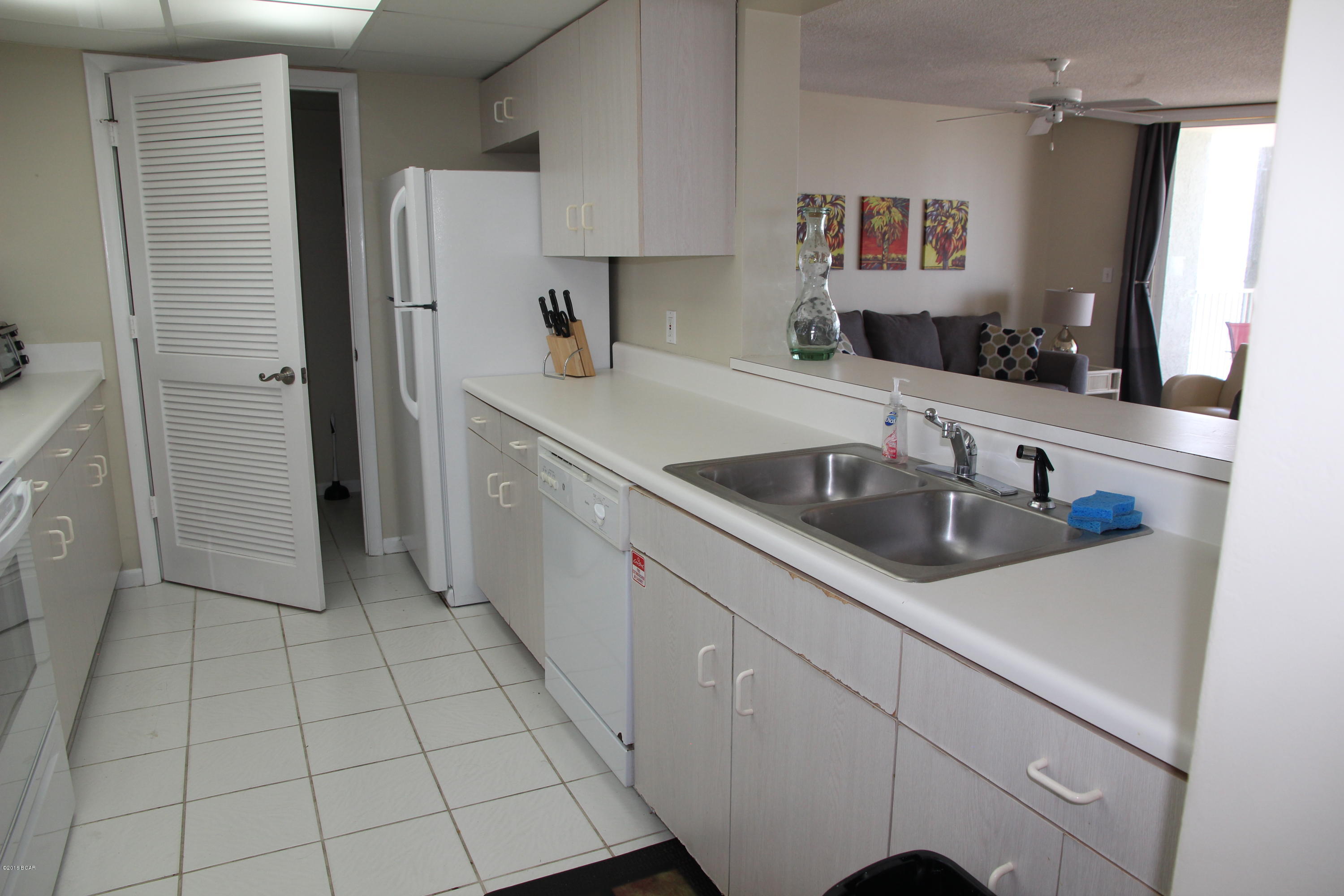 Long Beach Towers I - Residential